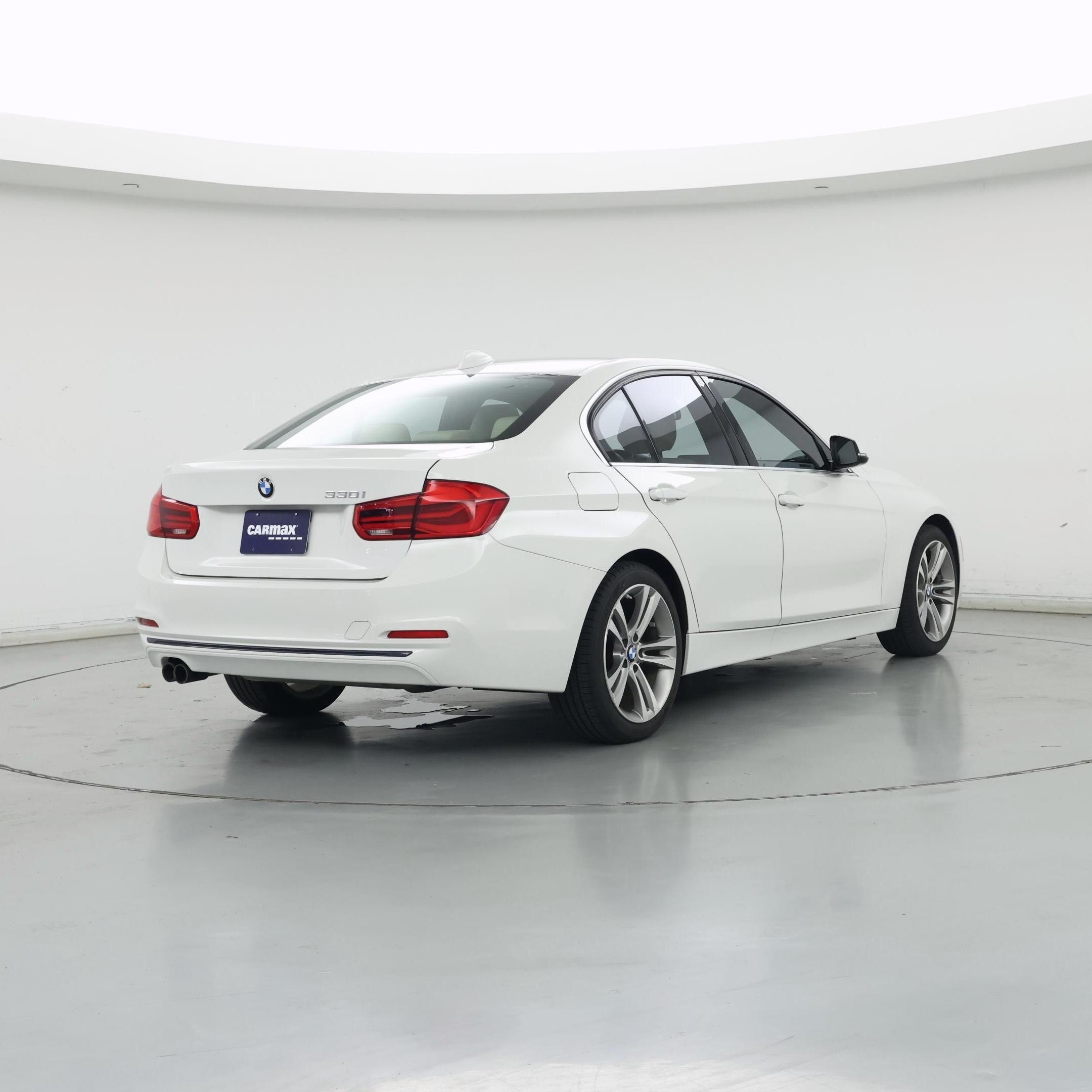 Thumbnail: 2017 BMW 3 Series - 8