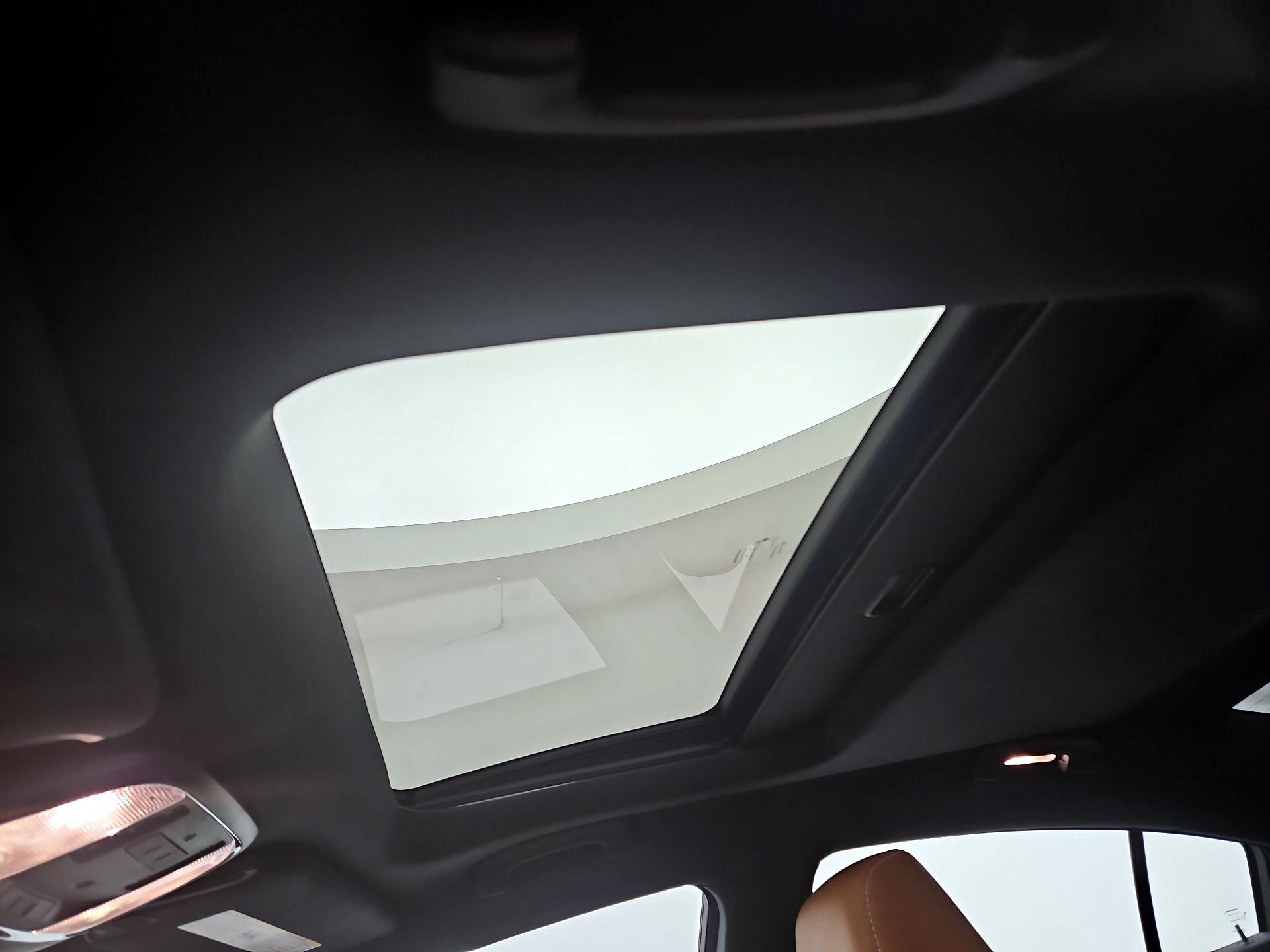 Thumbnail: 2016 Dodge Charger - 20
