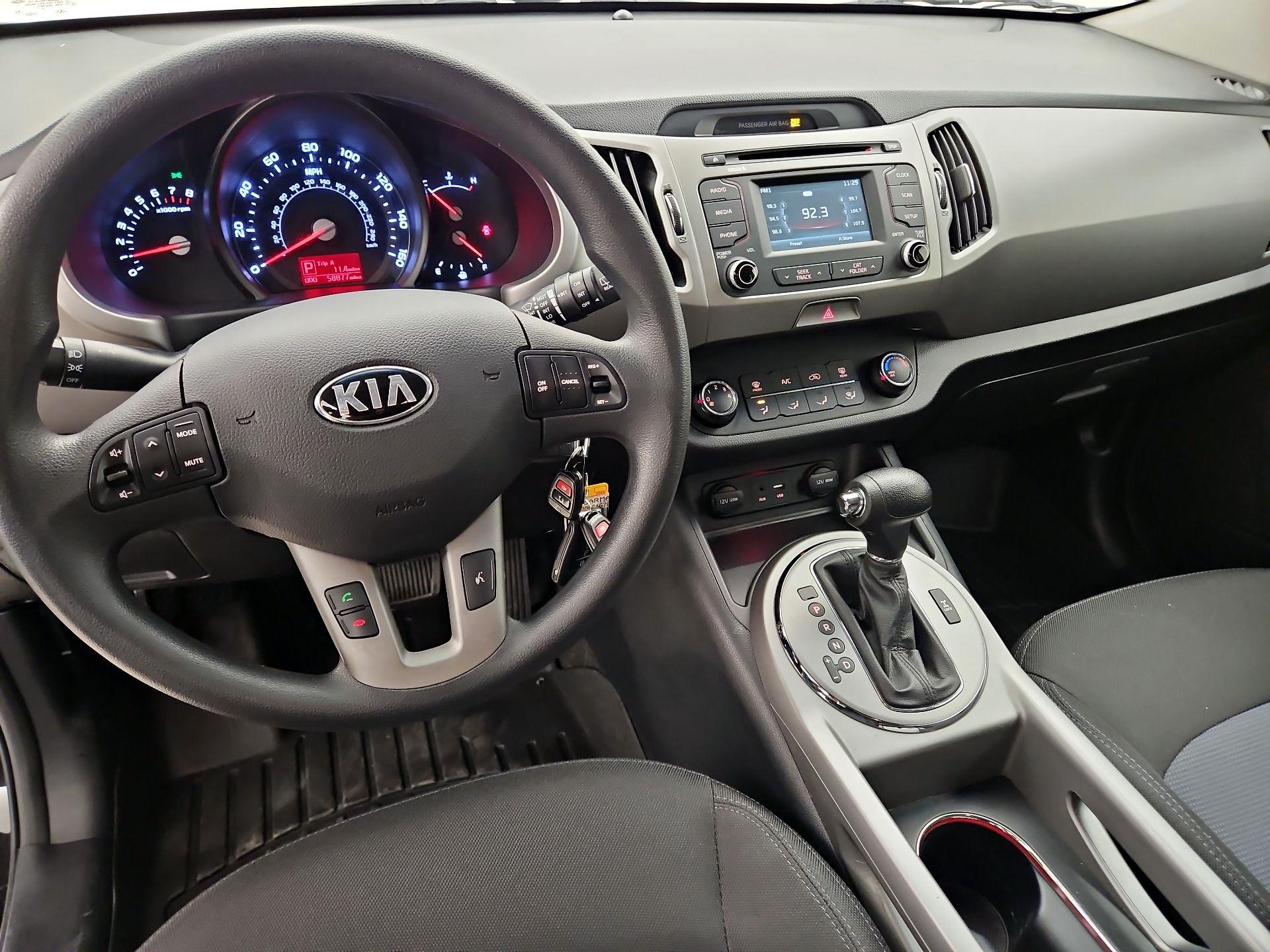 Thumbnail: 2016 Kia Sportage - 9