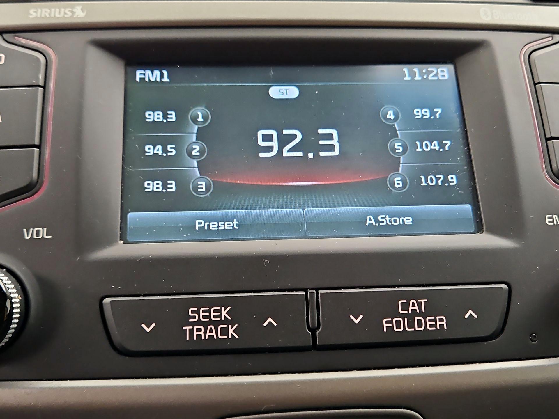 Thumbnail: 2016 Kia Sportage - 15