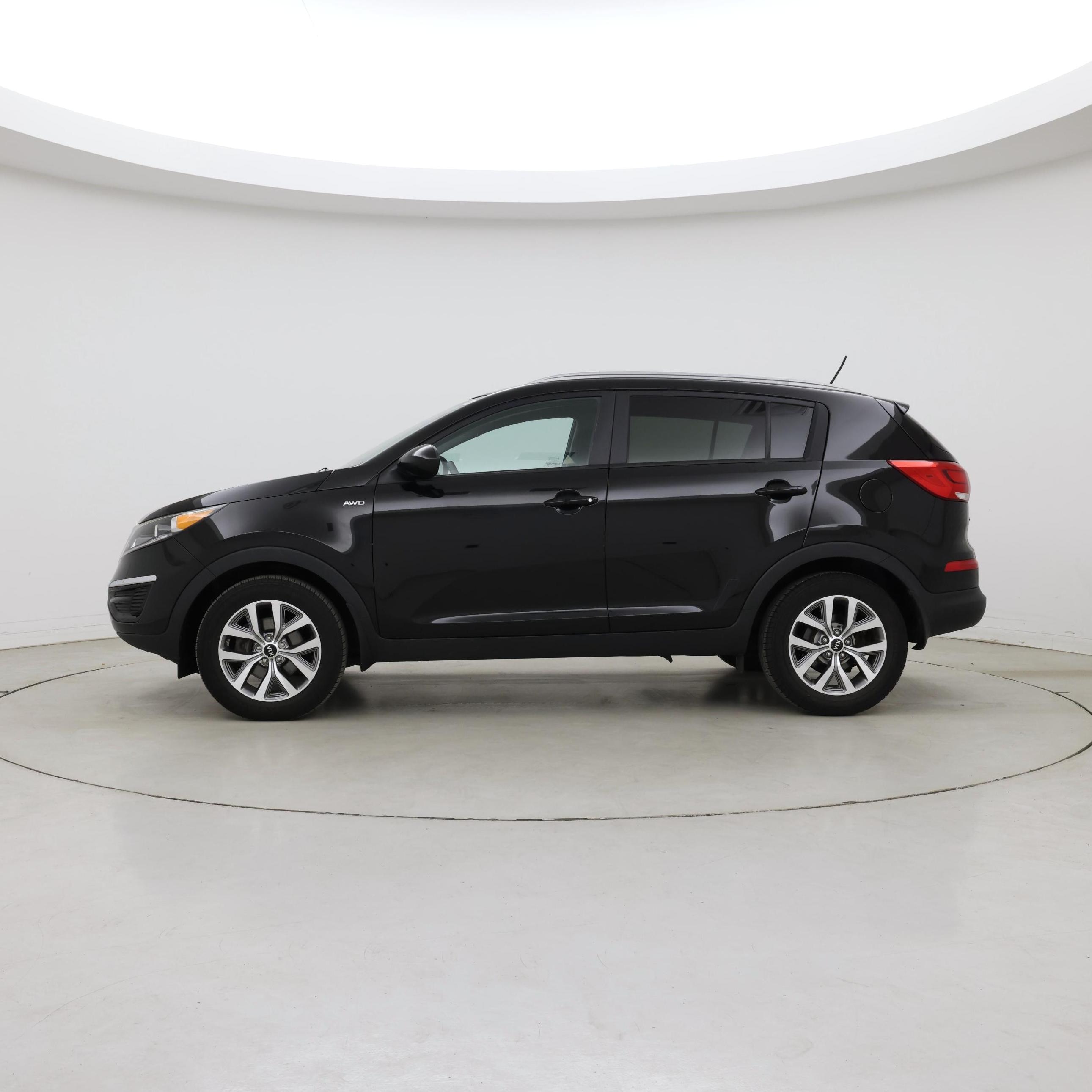 Thumbnail: 2016 Kia Sportage - 3