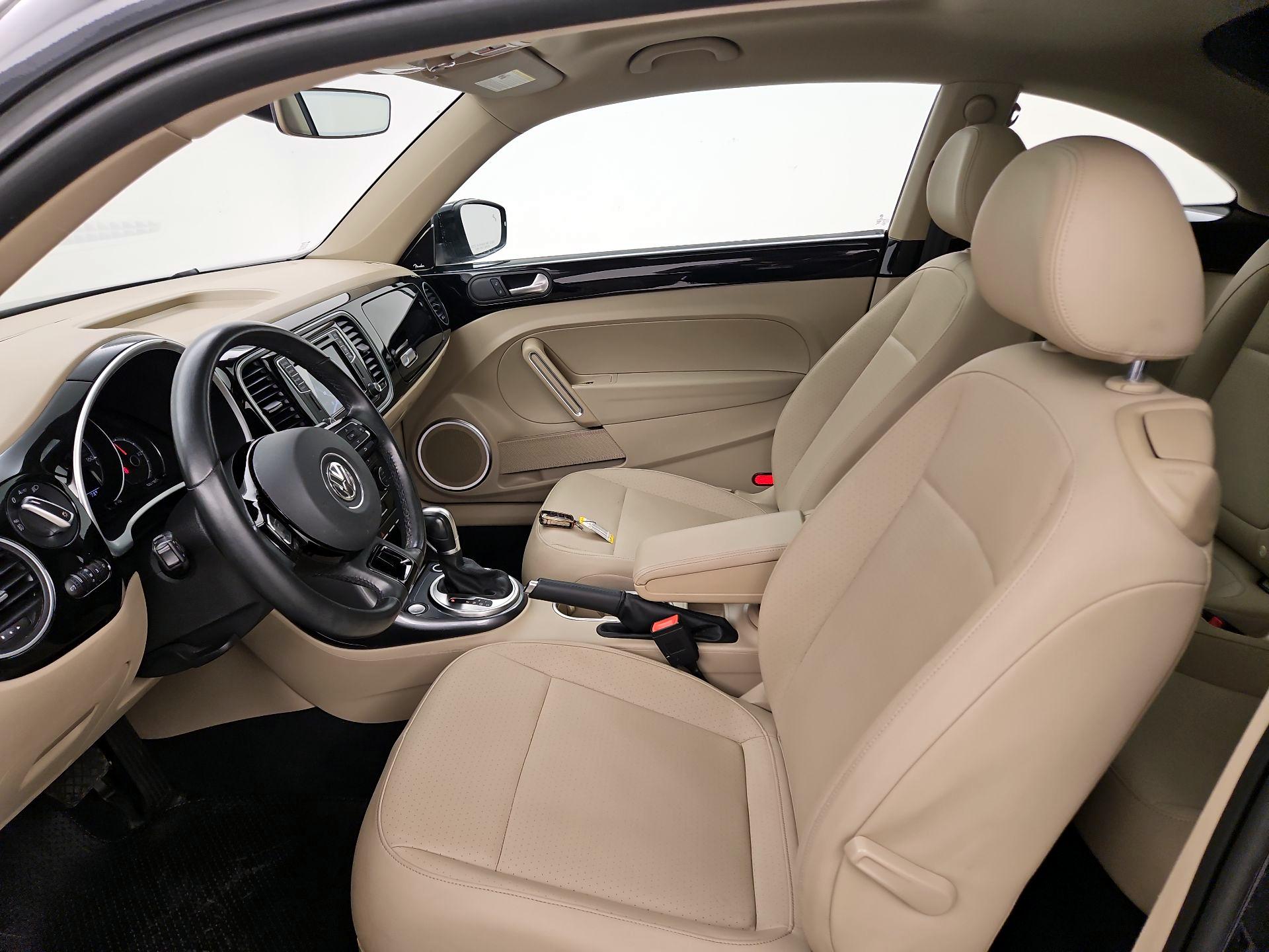 Thumbnail: 2019 Volkswagen Beetle - 11