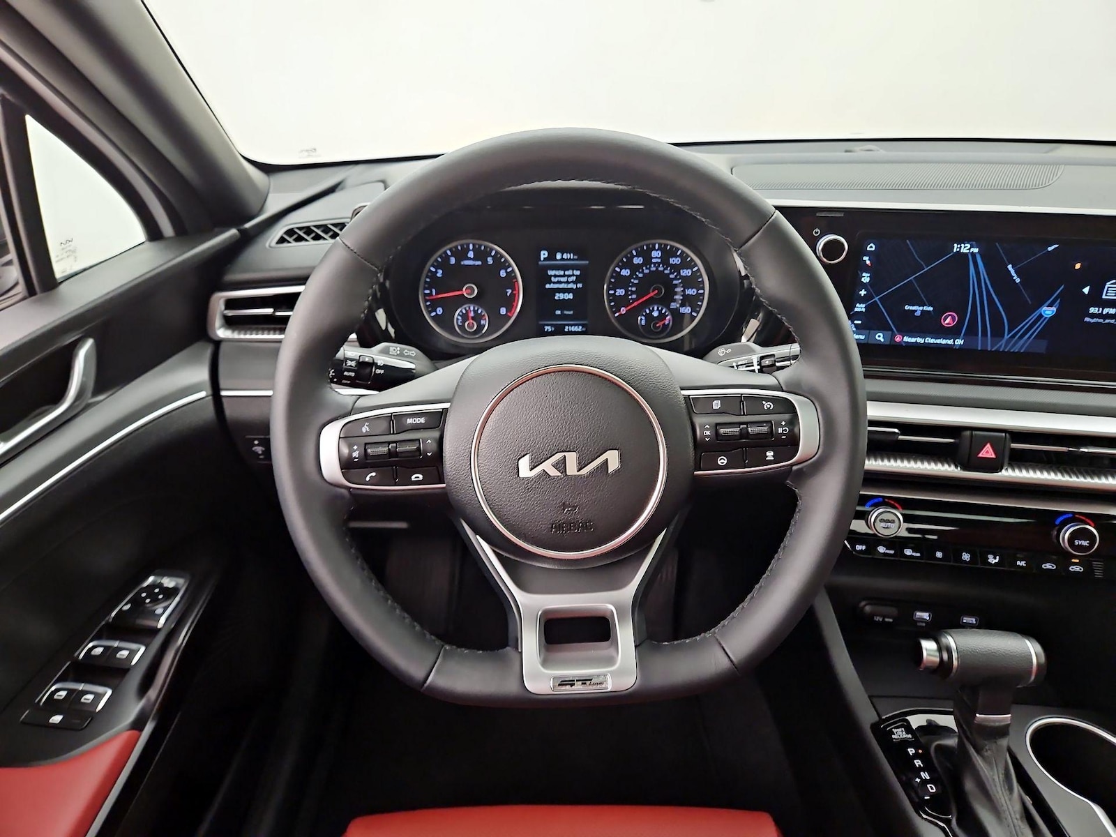 2024 Kia K5 GT-Line - Photo 11