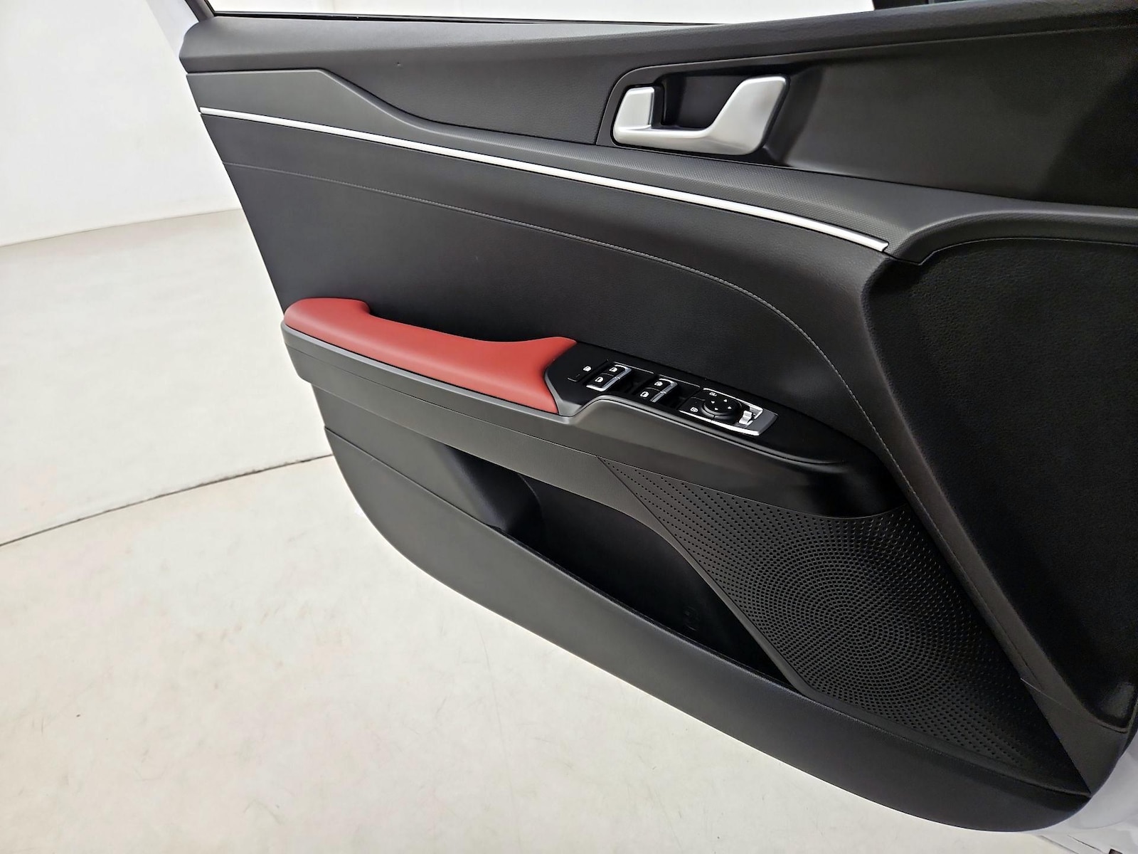2024 Kia K5 GT-Line - Photo 13