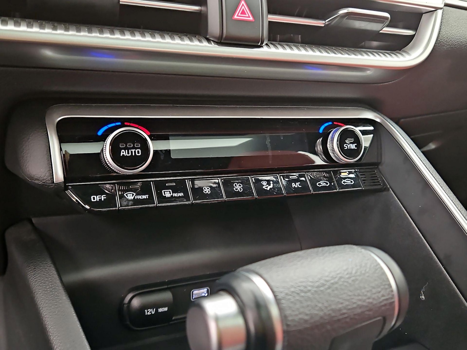 2024 Kia K5 GT-Line - Photo 18