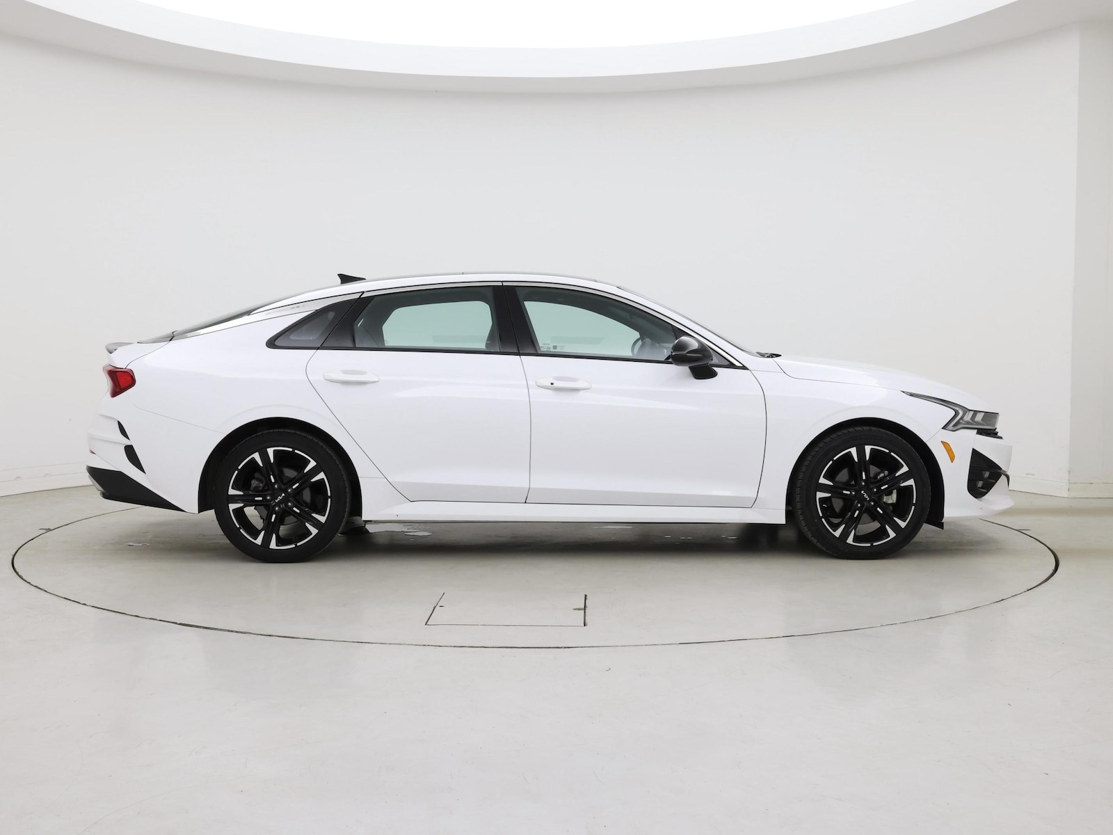 2024 Kia K5 GT-Line - Photo 8