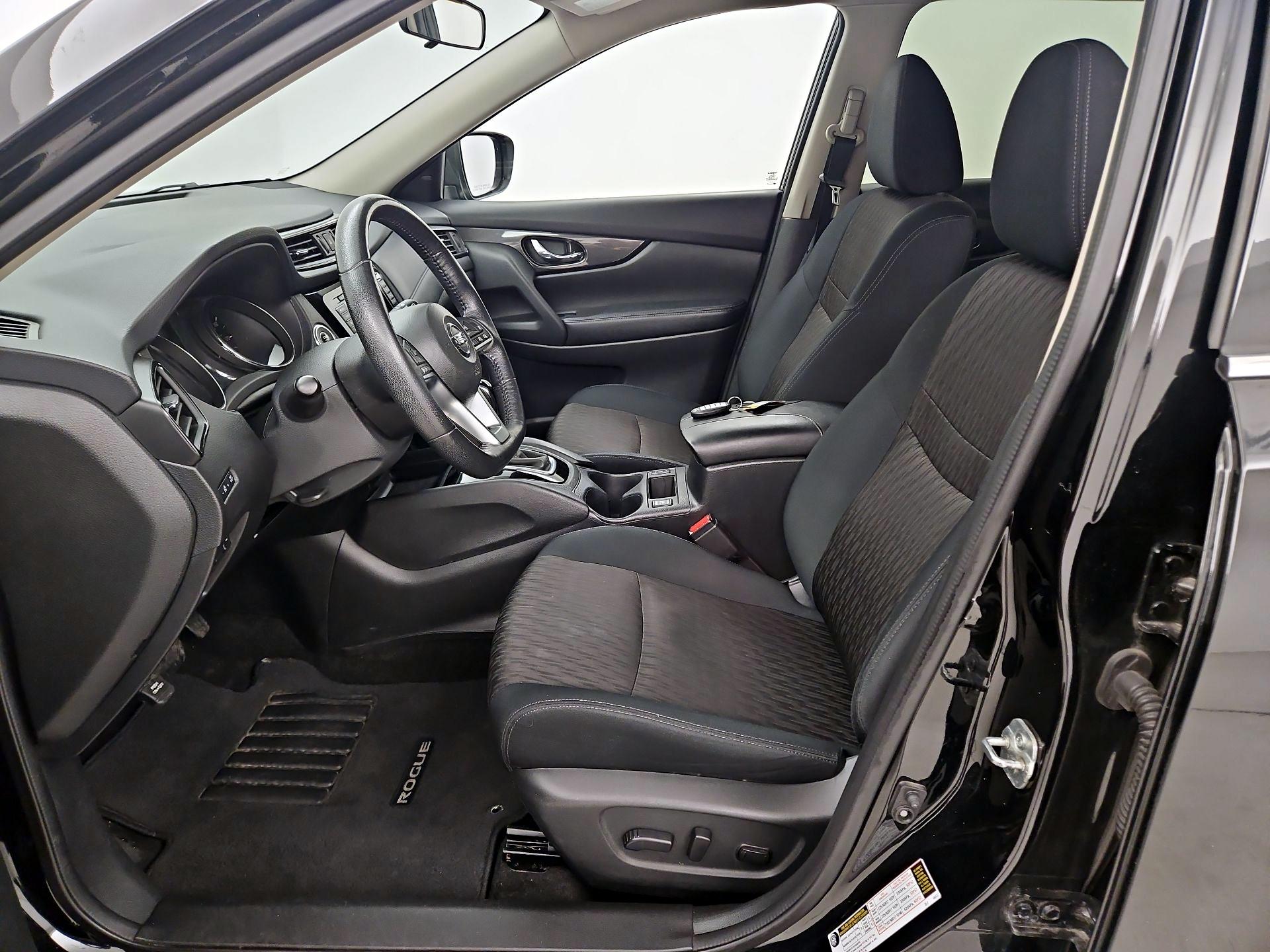 Thumbnail: 2018 Nissan Rogue - 11