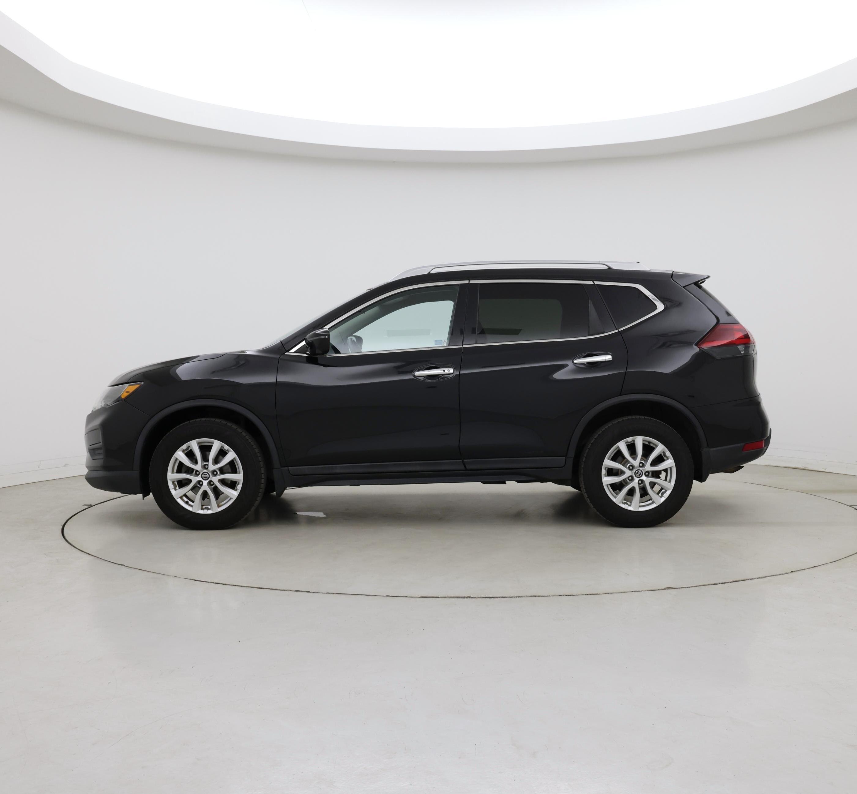 Thumbnail: 2018 Nissan Rogue - 3