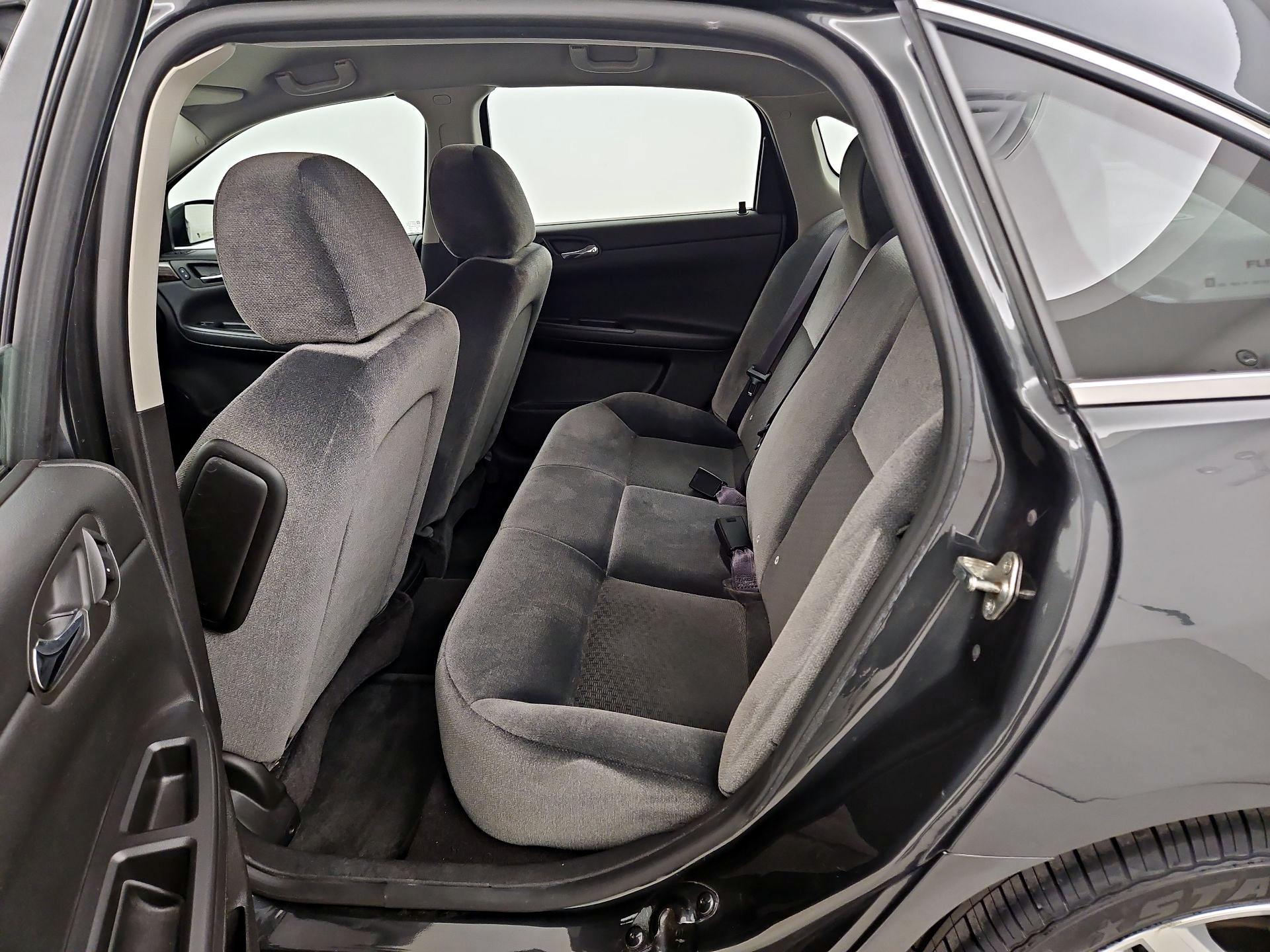 Thumbnail: 2016 Chevrolet Impala - 17