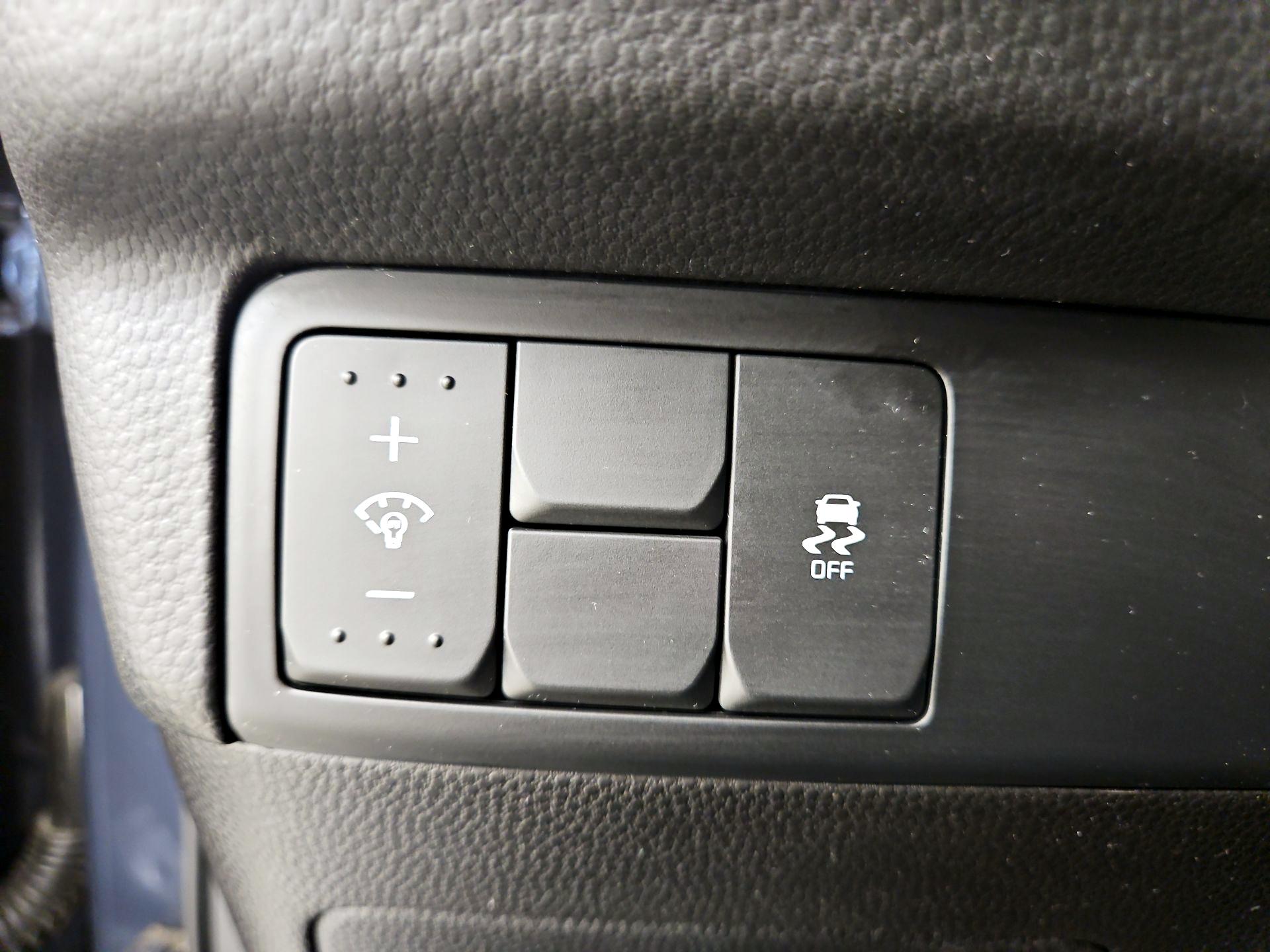 Thumbnail: 2016 Kia Soul - 13