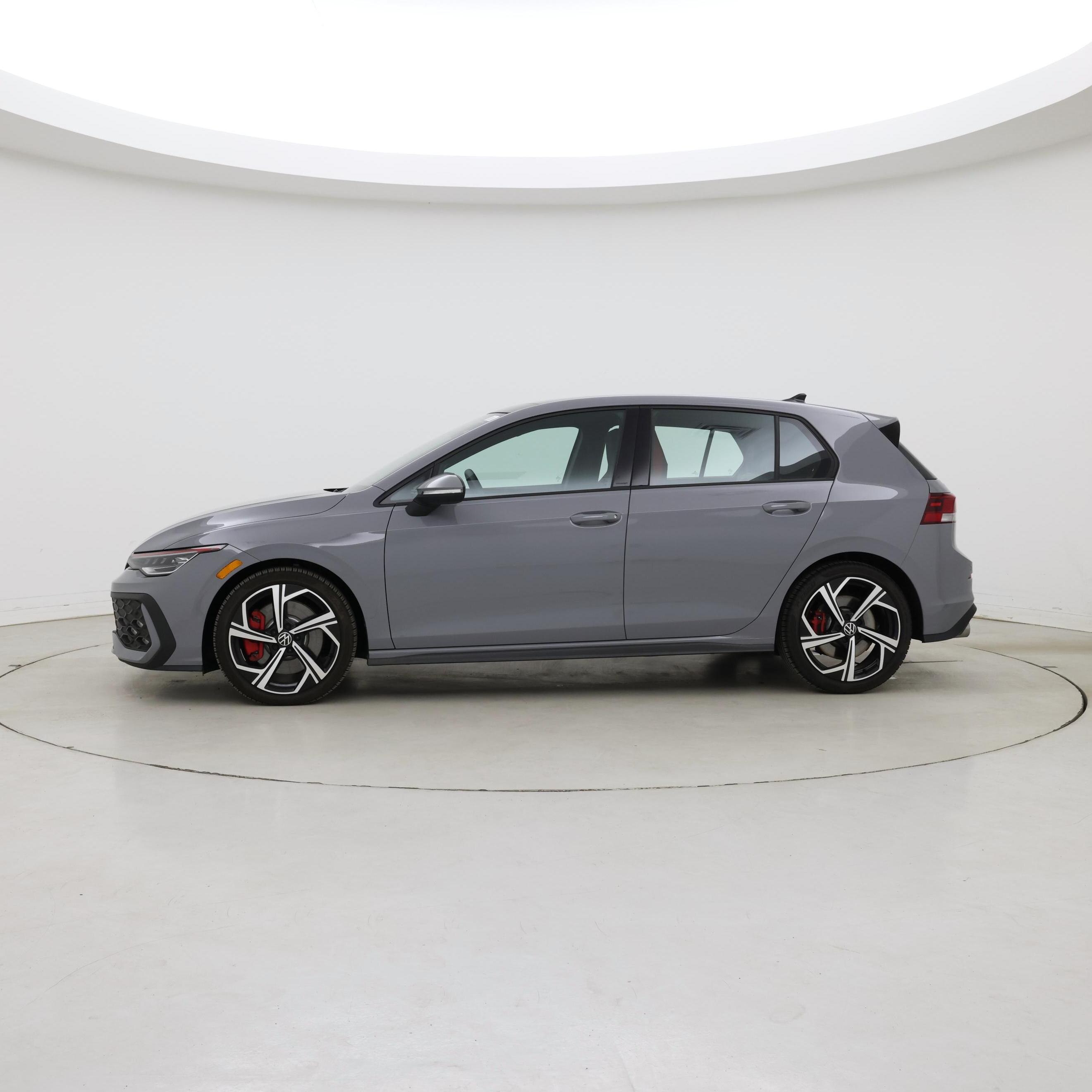 Thumbnail: 2025 Volkswagen Golf - 3