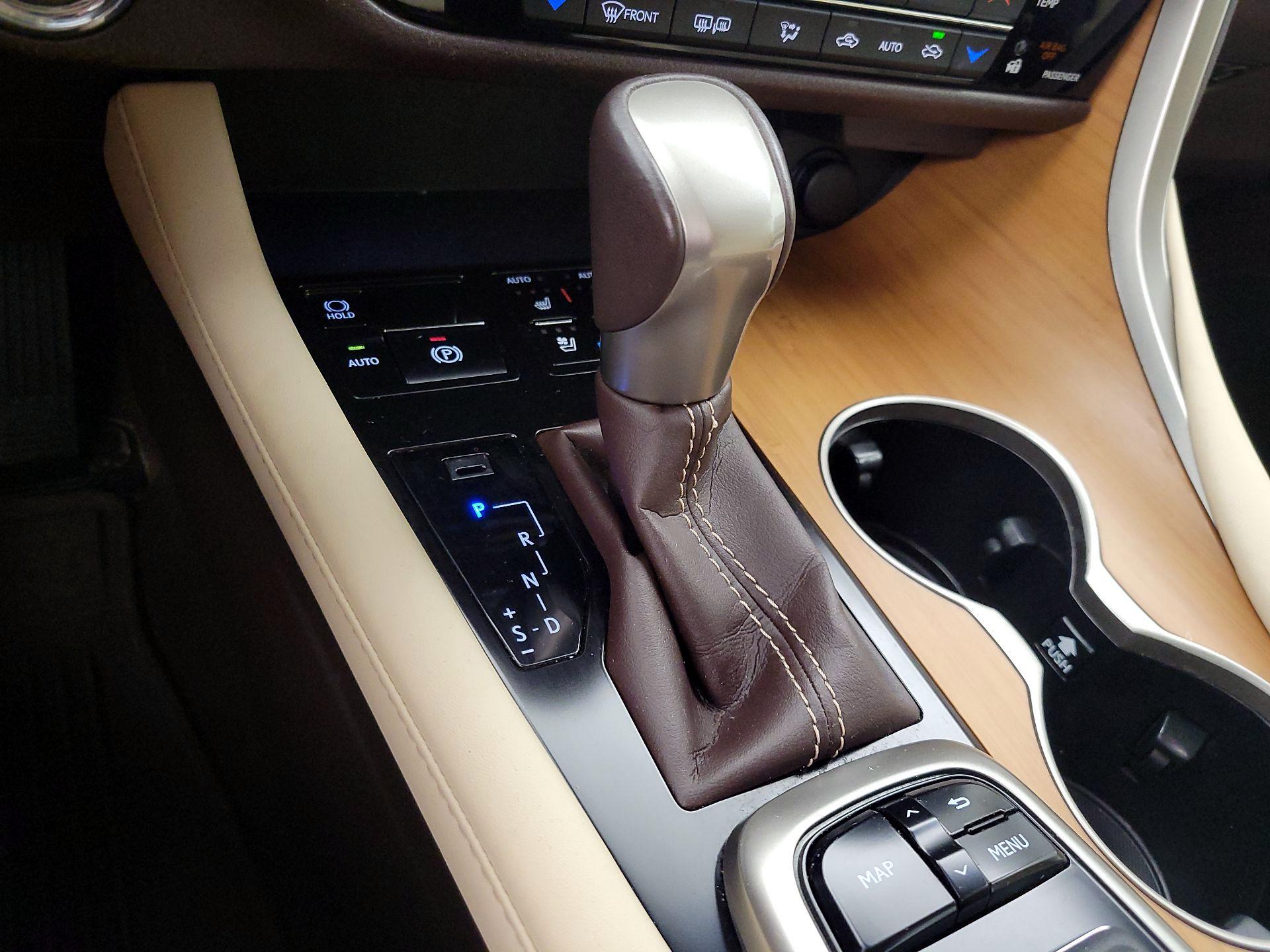 Thumbnail: 2017 Lexus RX - 18
