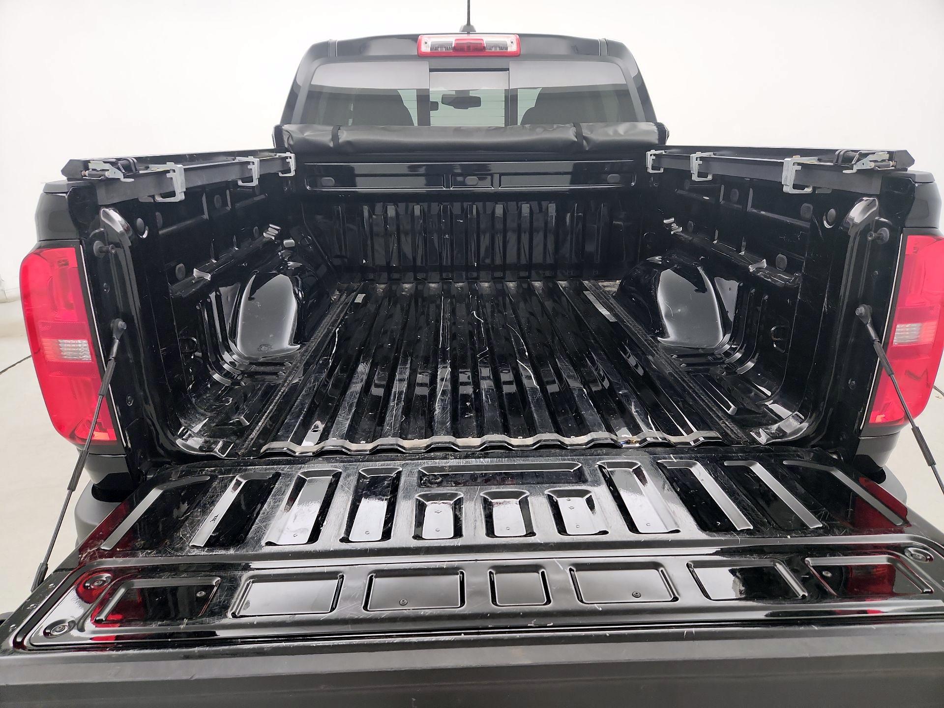 Thumbnail: 2021 Chevrolet Colorado - 19