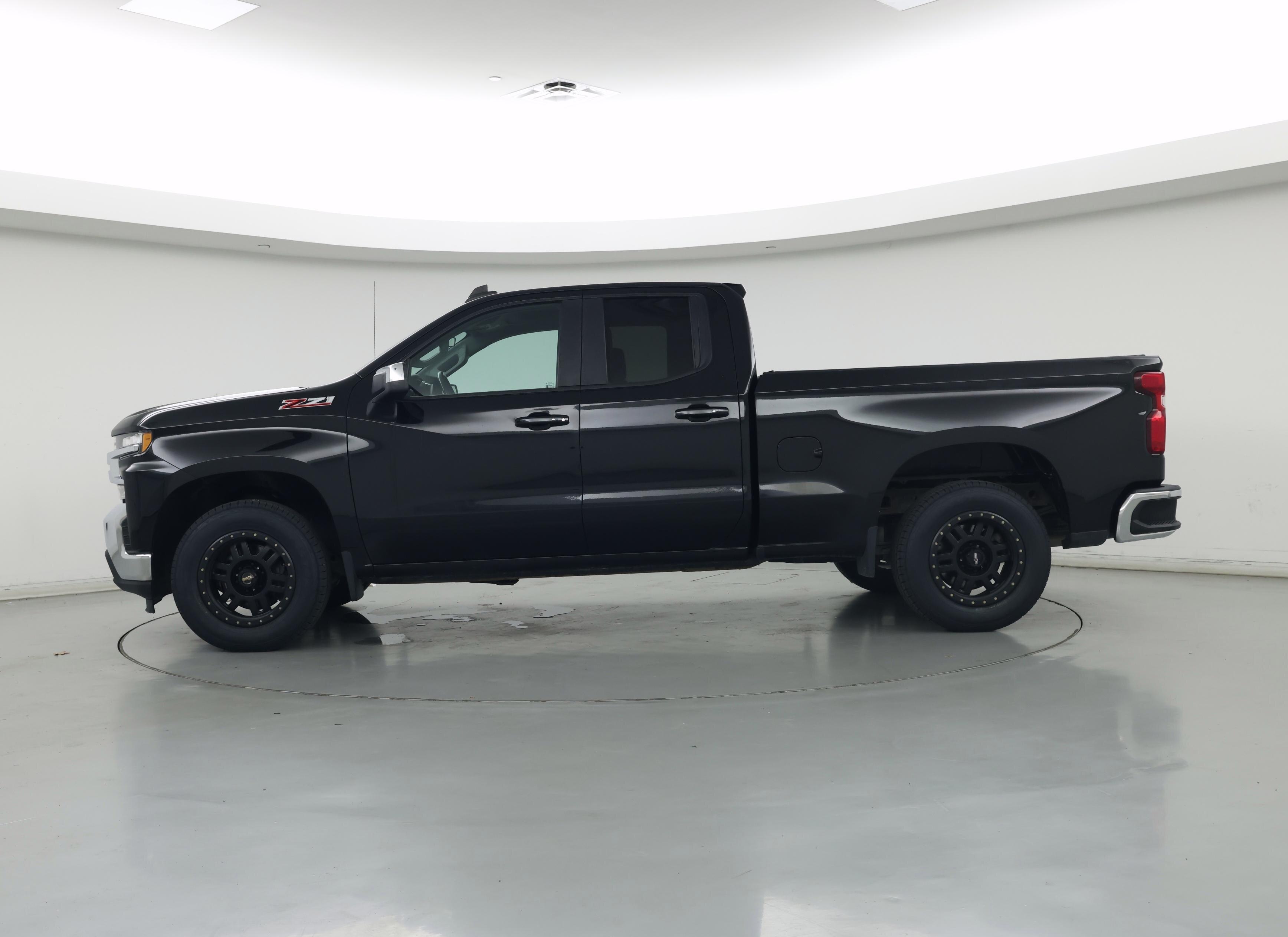 Thumbnail: 2019 Chevrolet Silverado 1500 - 3