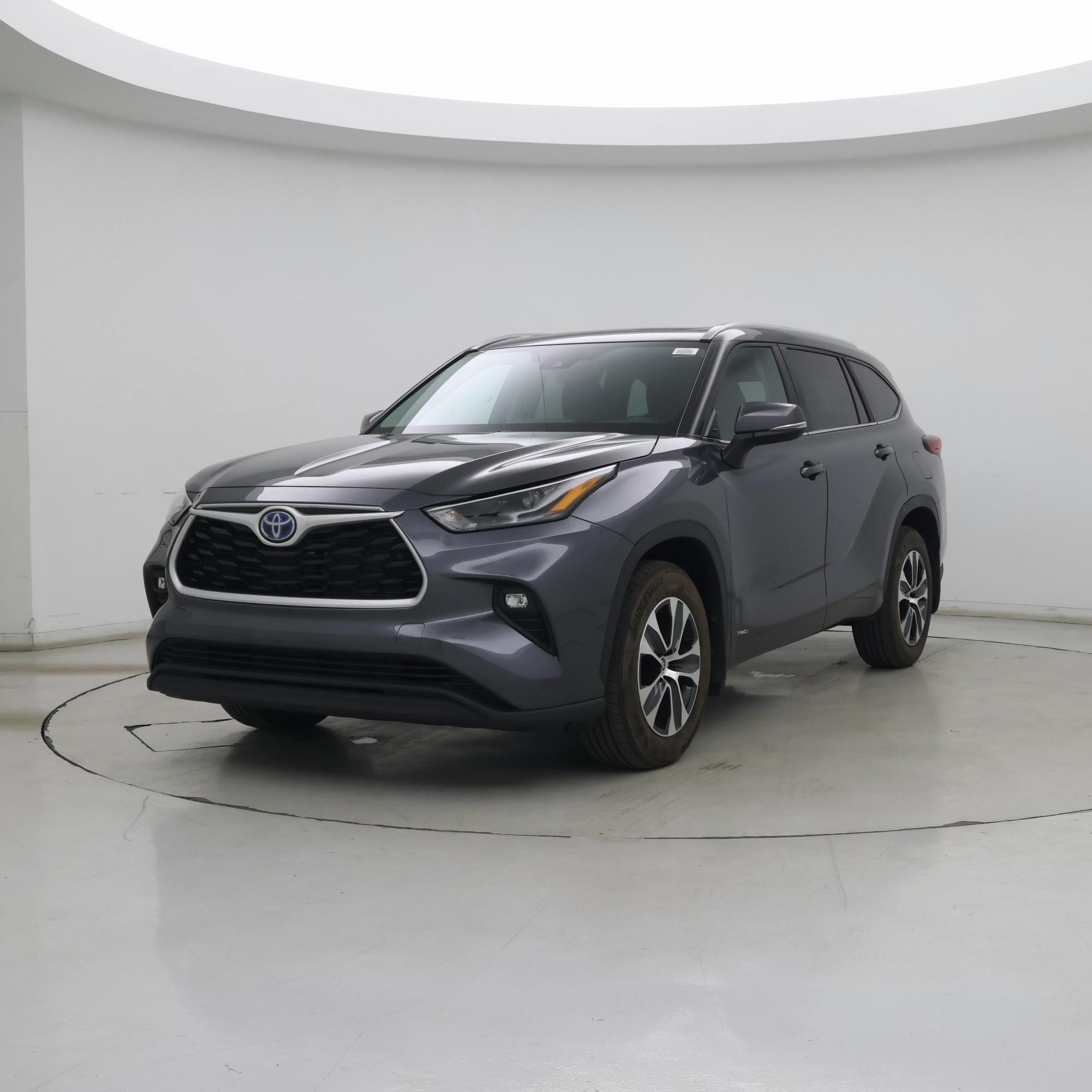 Thumbnail: 2023 Toyota Highlander - 4