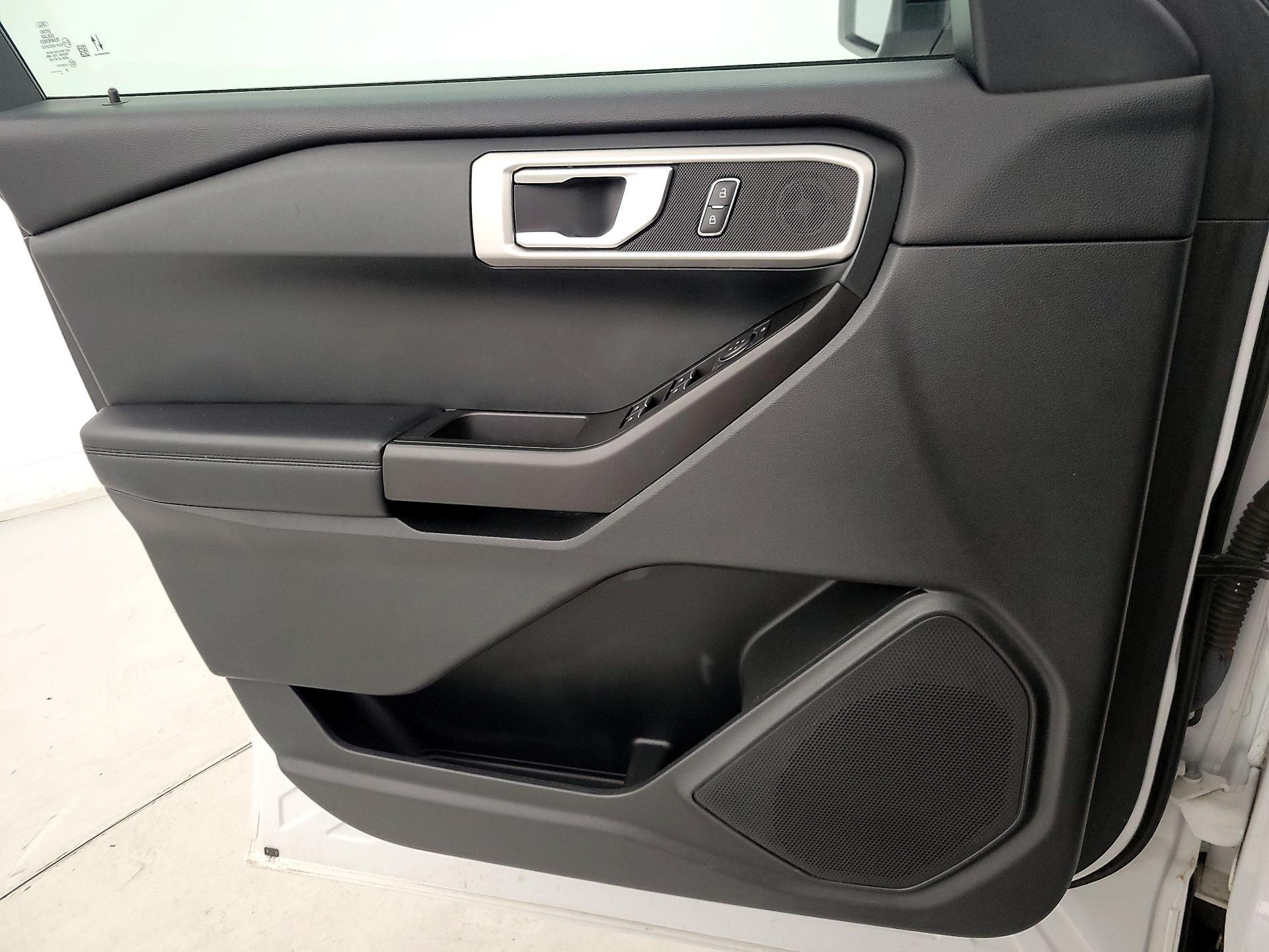 Thumbnail: 2021 Ford Explorer - 12