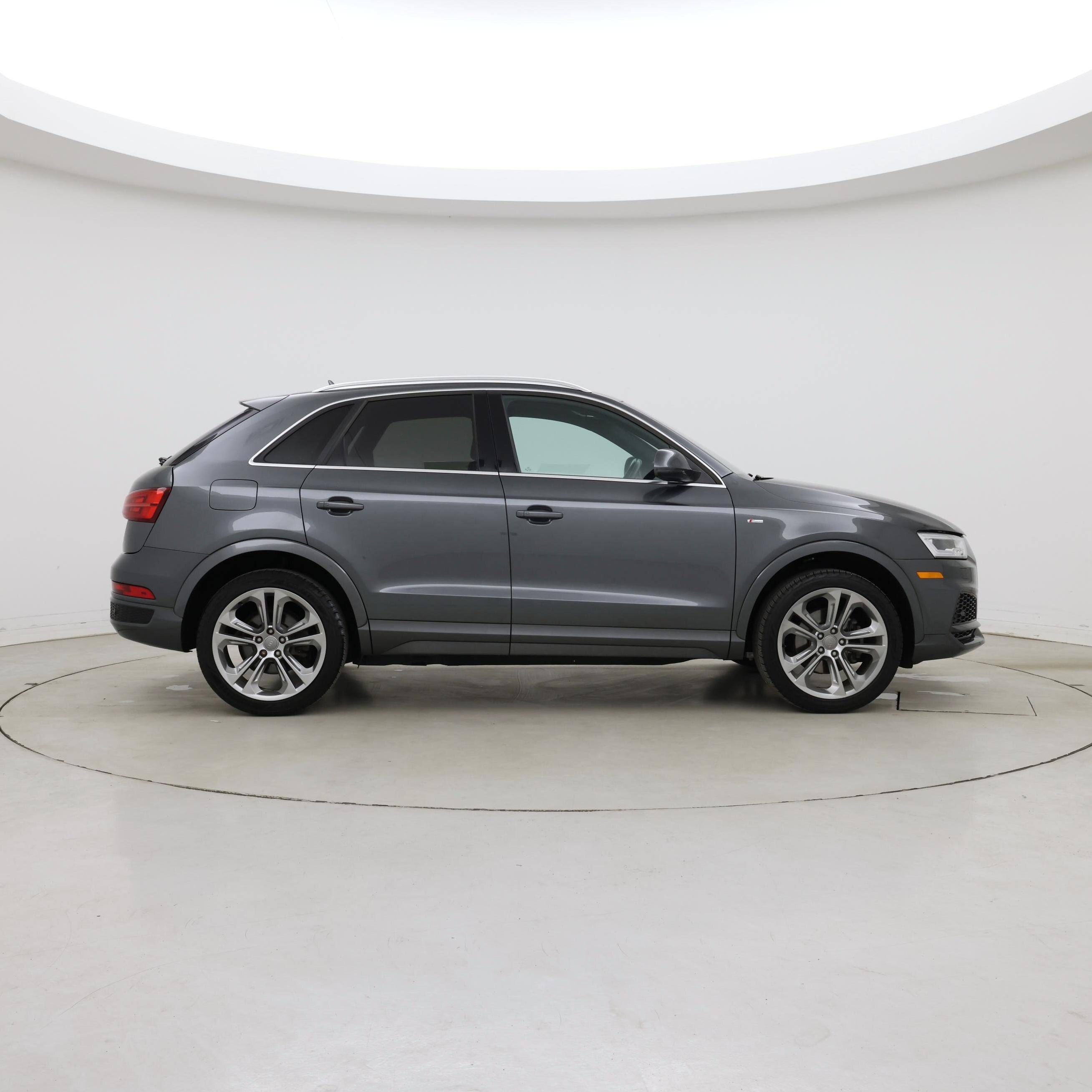 Thumbnail: 2018 Audi Q3 - 7