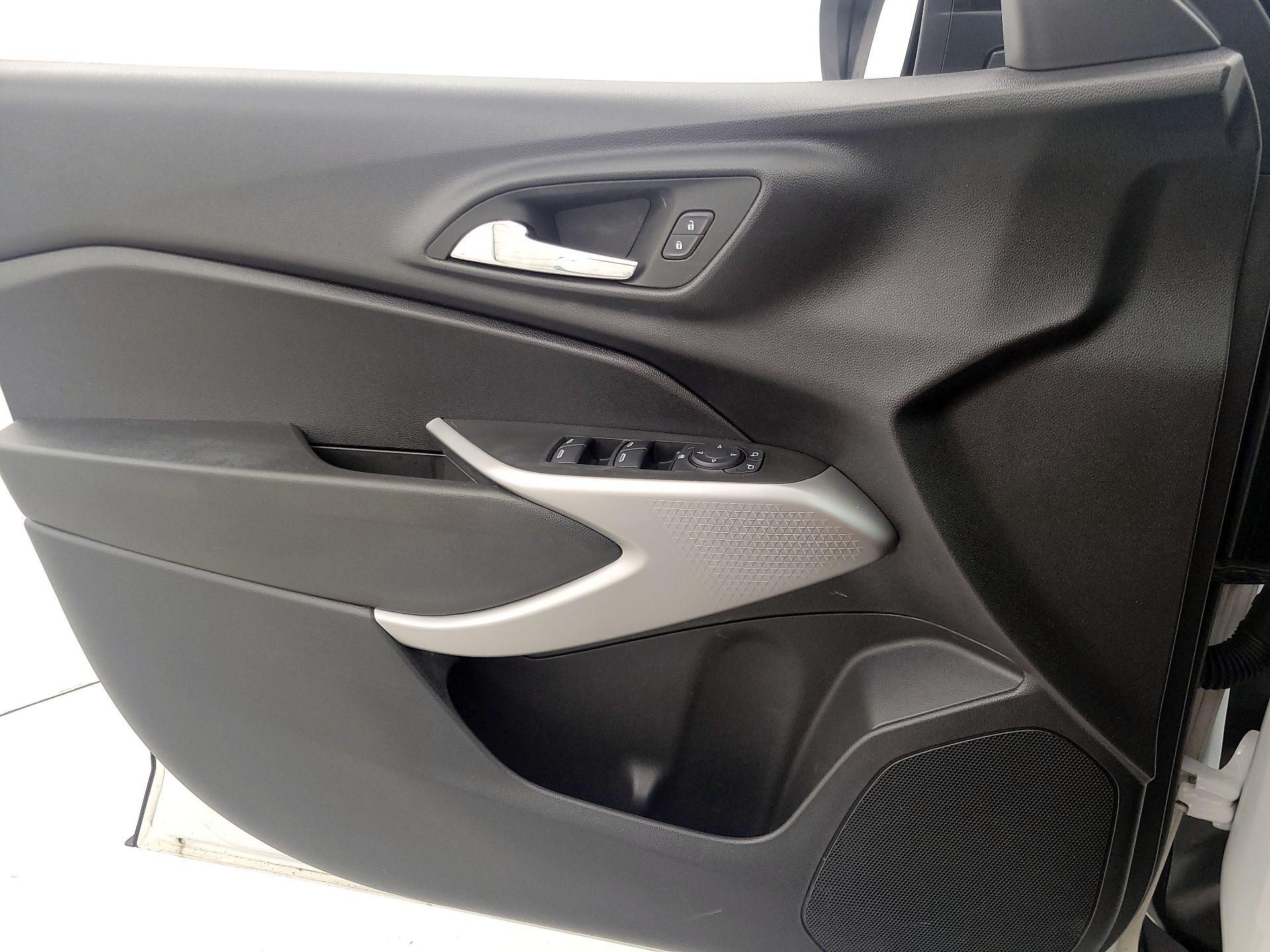 Thumbnail: 2024 Chevrolet Trax - 12