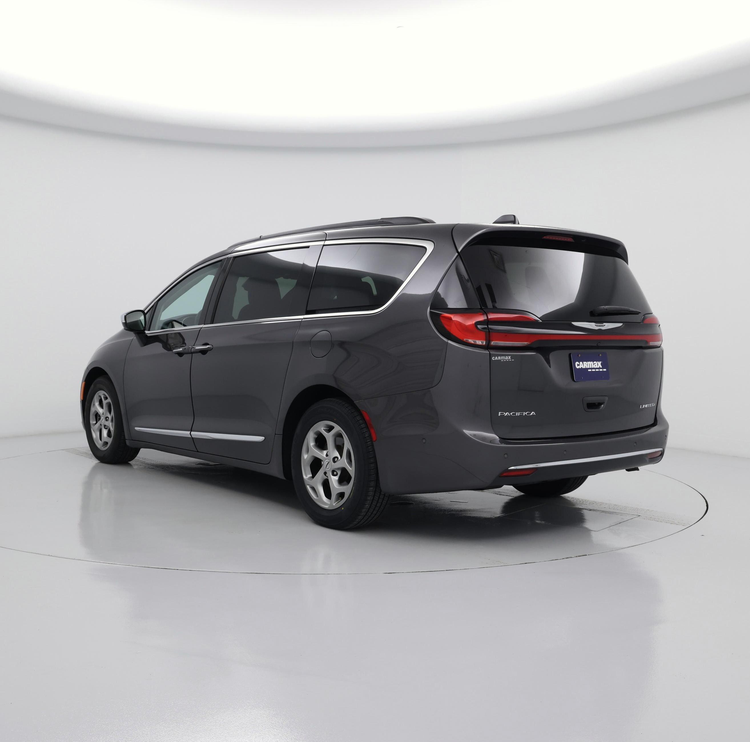 Thumbnail: 2023 Chrysler Pacifica - 2
