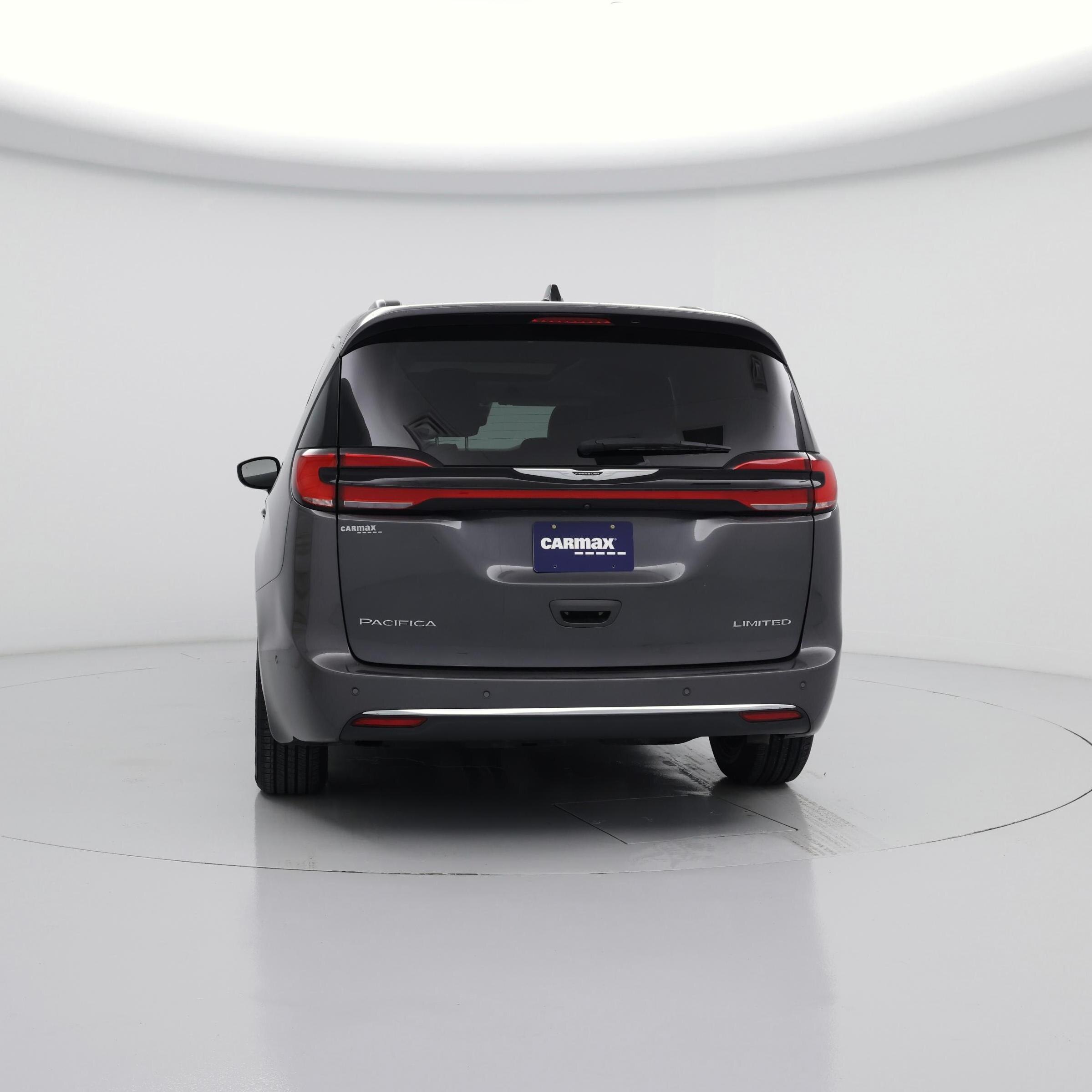 Thumbnail: 2023 Chrysler Pacifica - 6