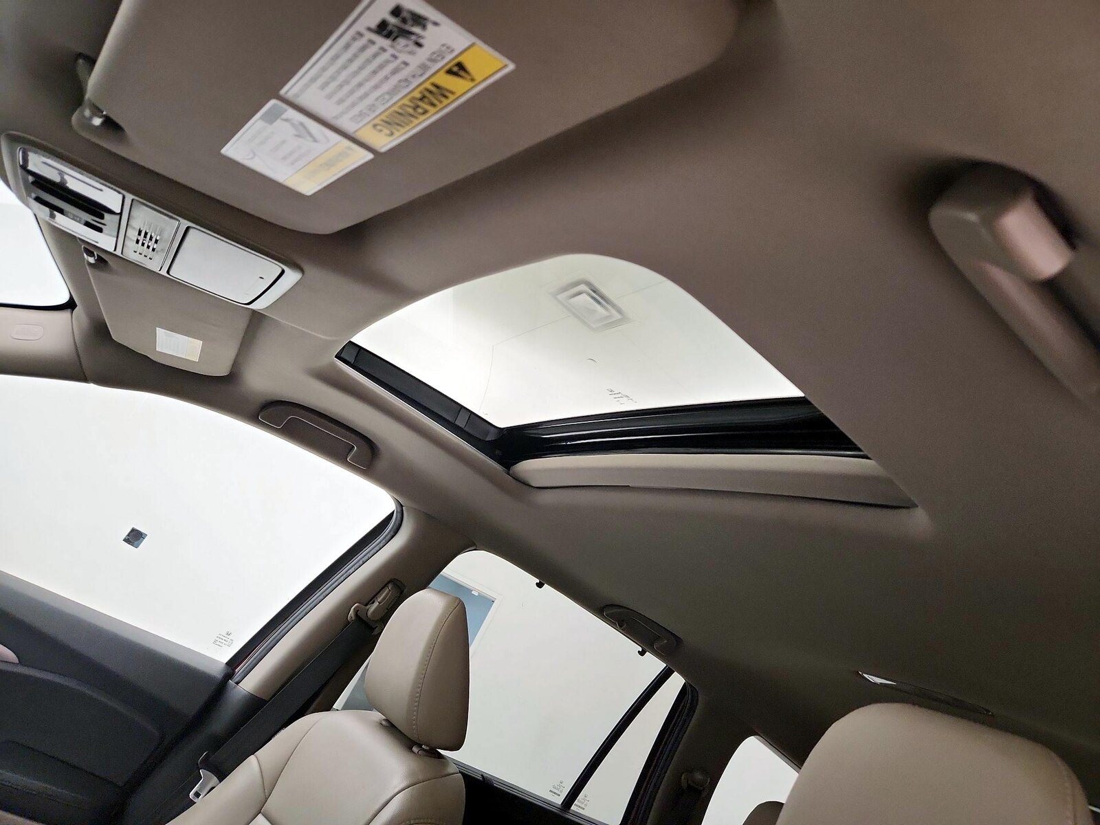 Sunroof(s) & Overhead Airbags