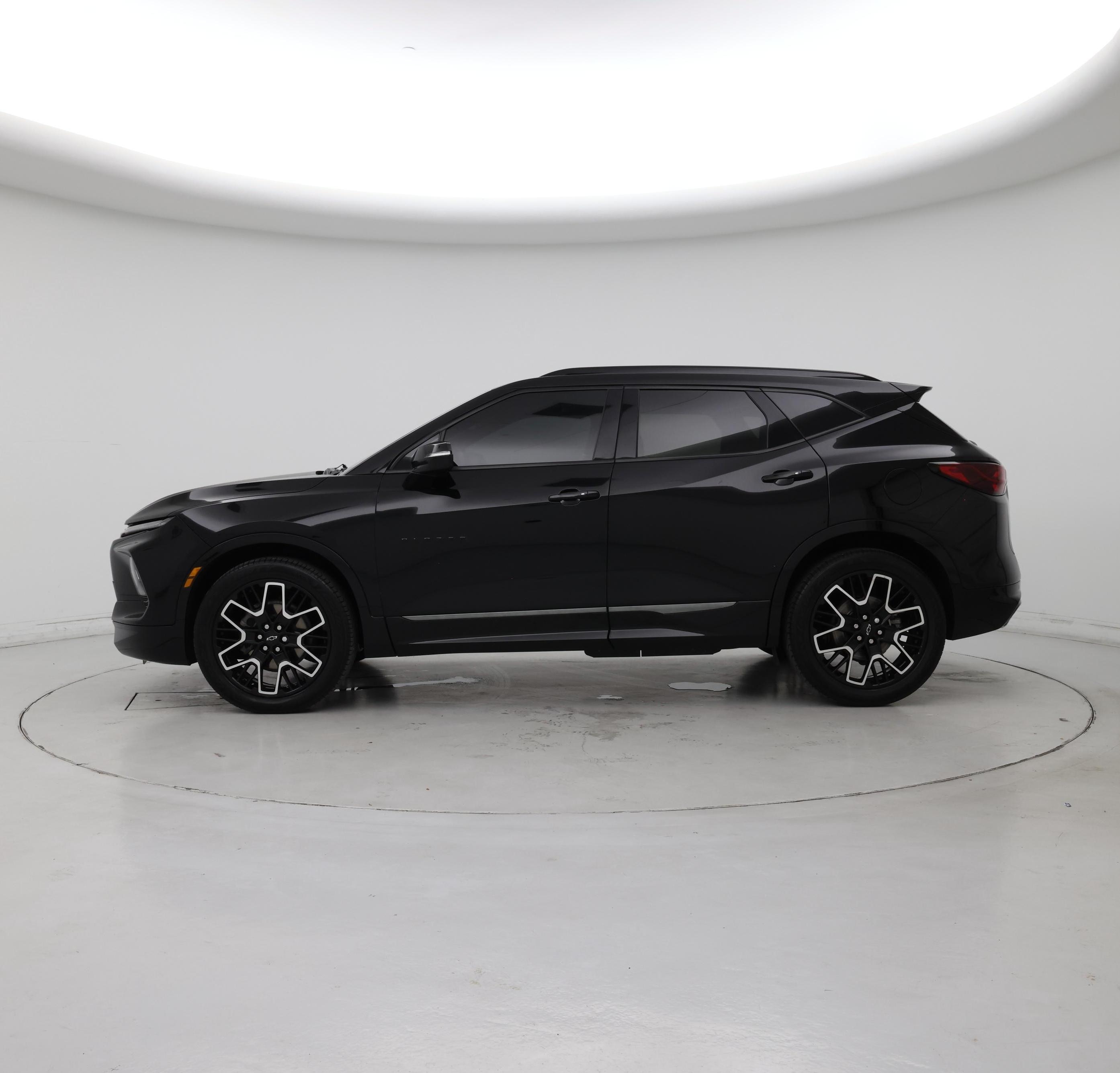 Thumbnail: 2023 Chevrolet Blazer - 3