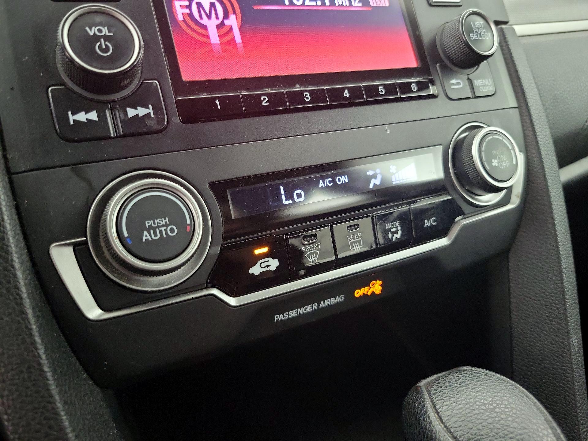 Thumbnail: 2016 Honda Civic - 16