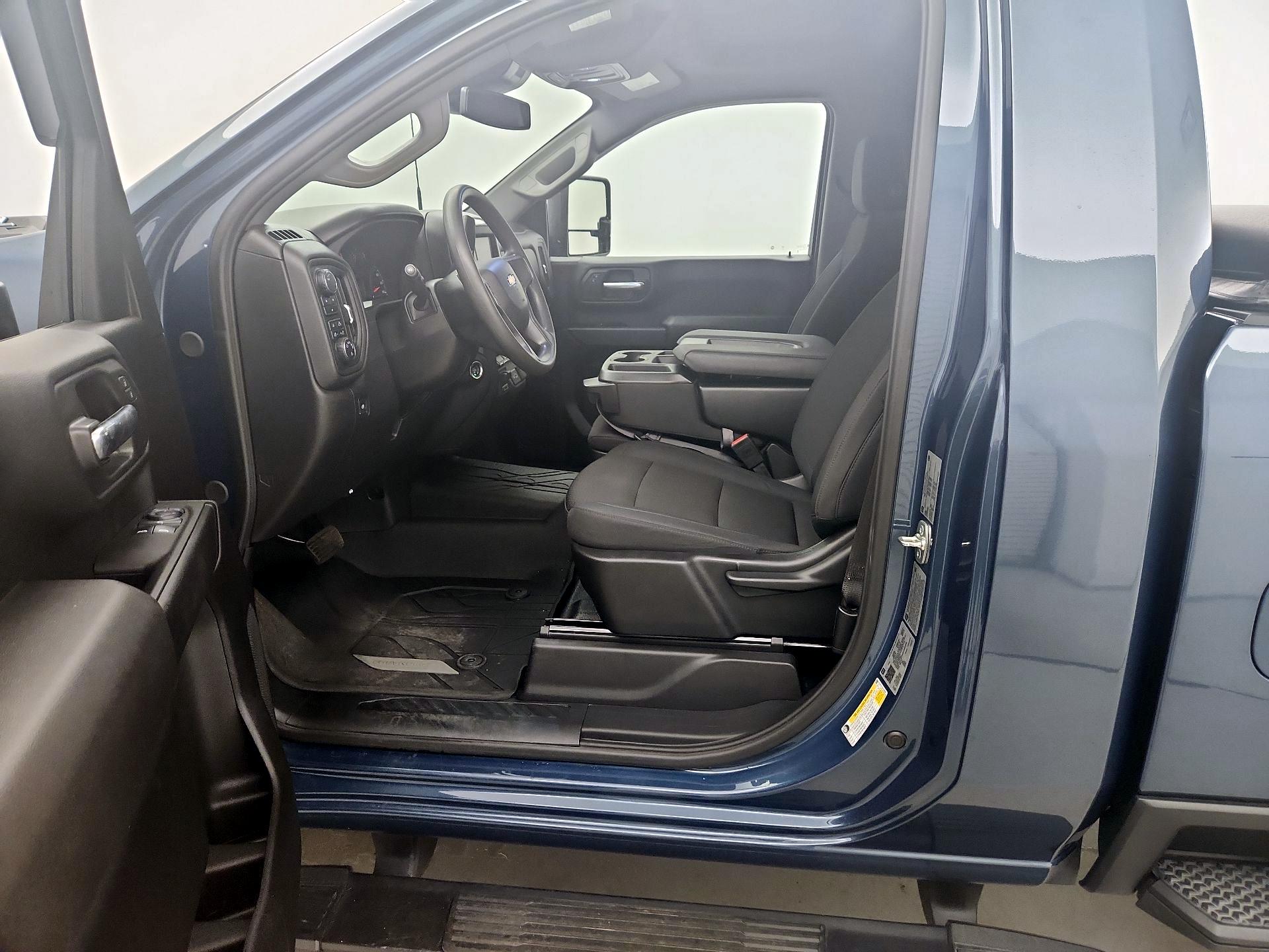 Thumbnail: 2025 Chevrolet Silverado 2500 - 11