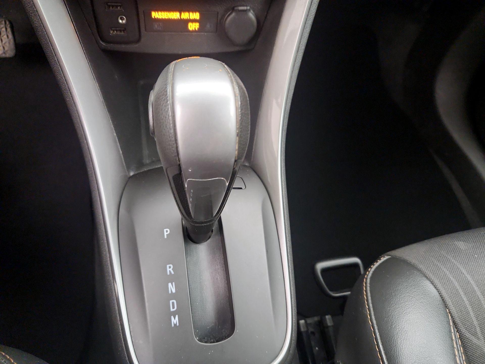 Thumbnail: 2020 Chevrolet Trax - 17