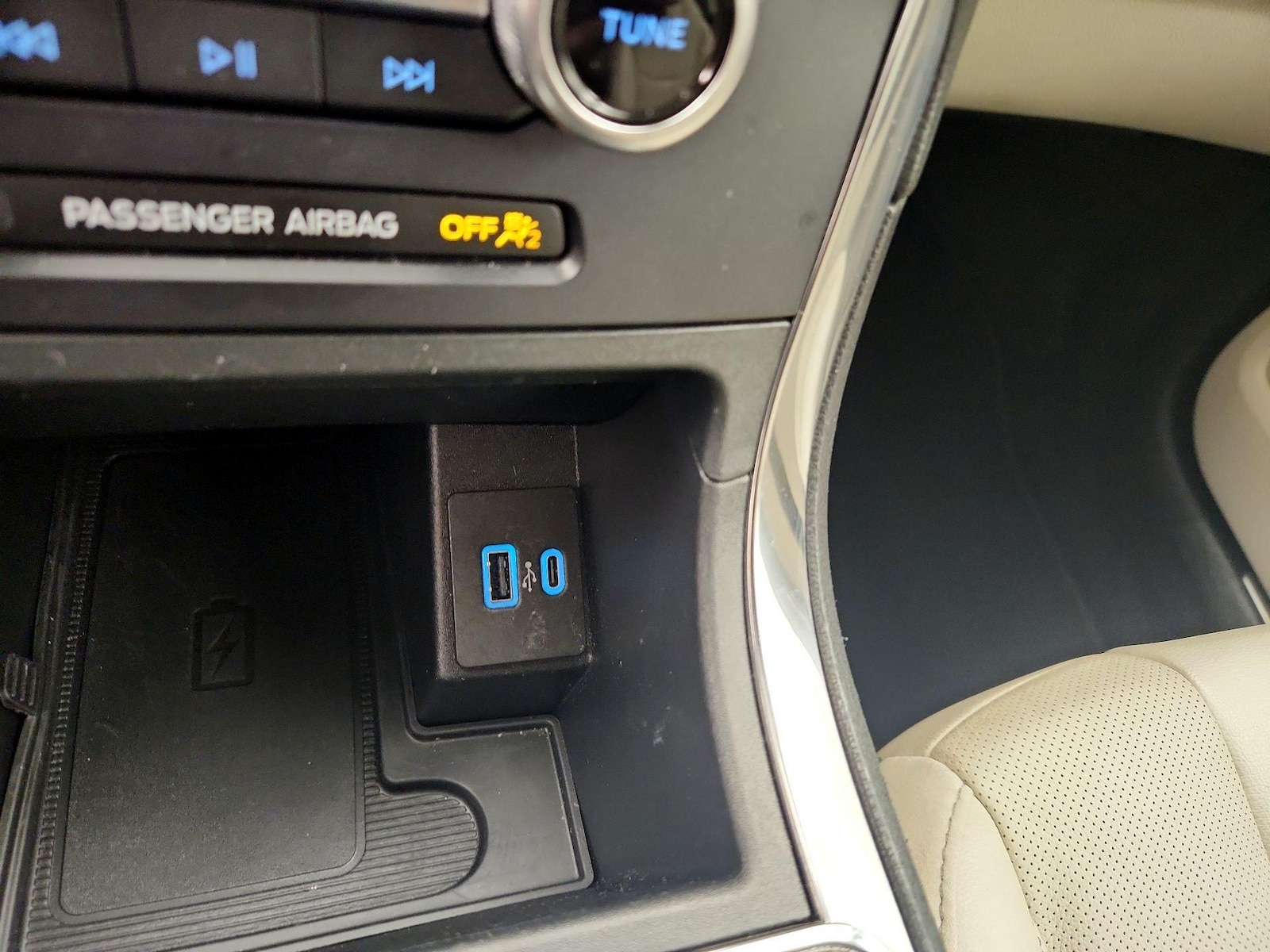 2022 Ford Edge Titanium - Photo 19