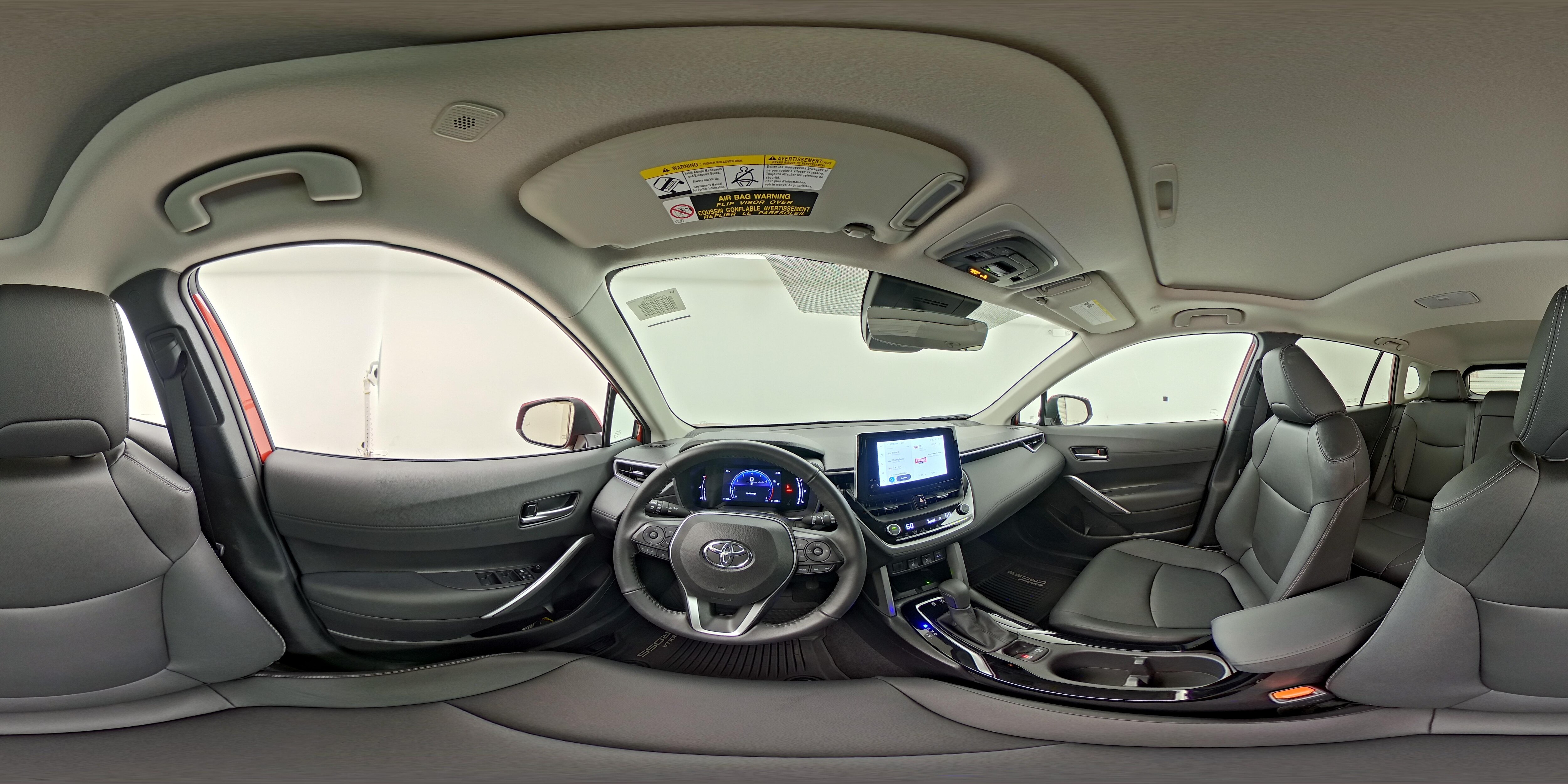 2024 Toyota Corolla Cross XLE - Photo 25