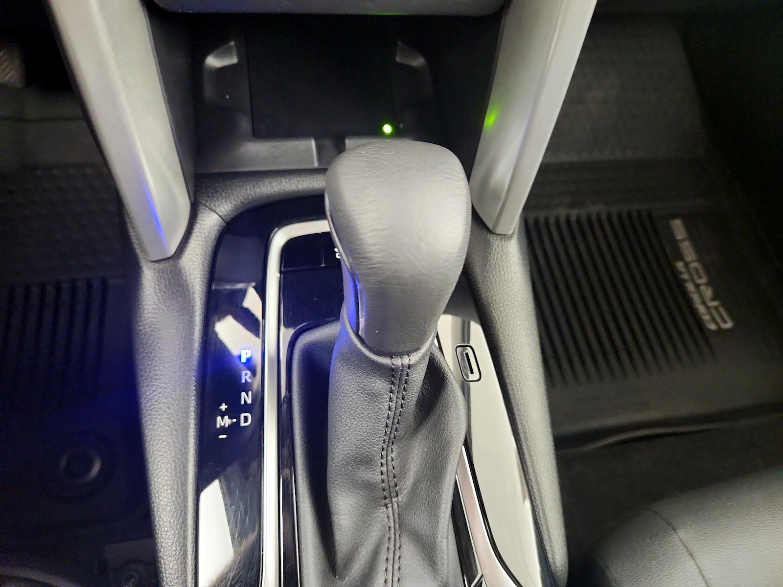 2024 Toyota Corolla Cross XLE - Photo 16