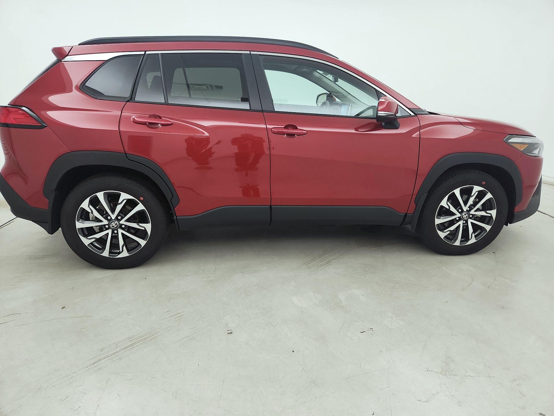 Thumbnail: 2024 Toyota Corolla Cross - 4