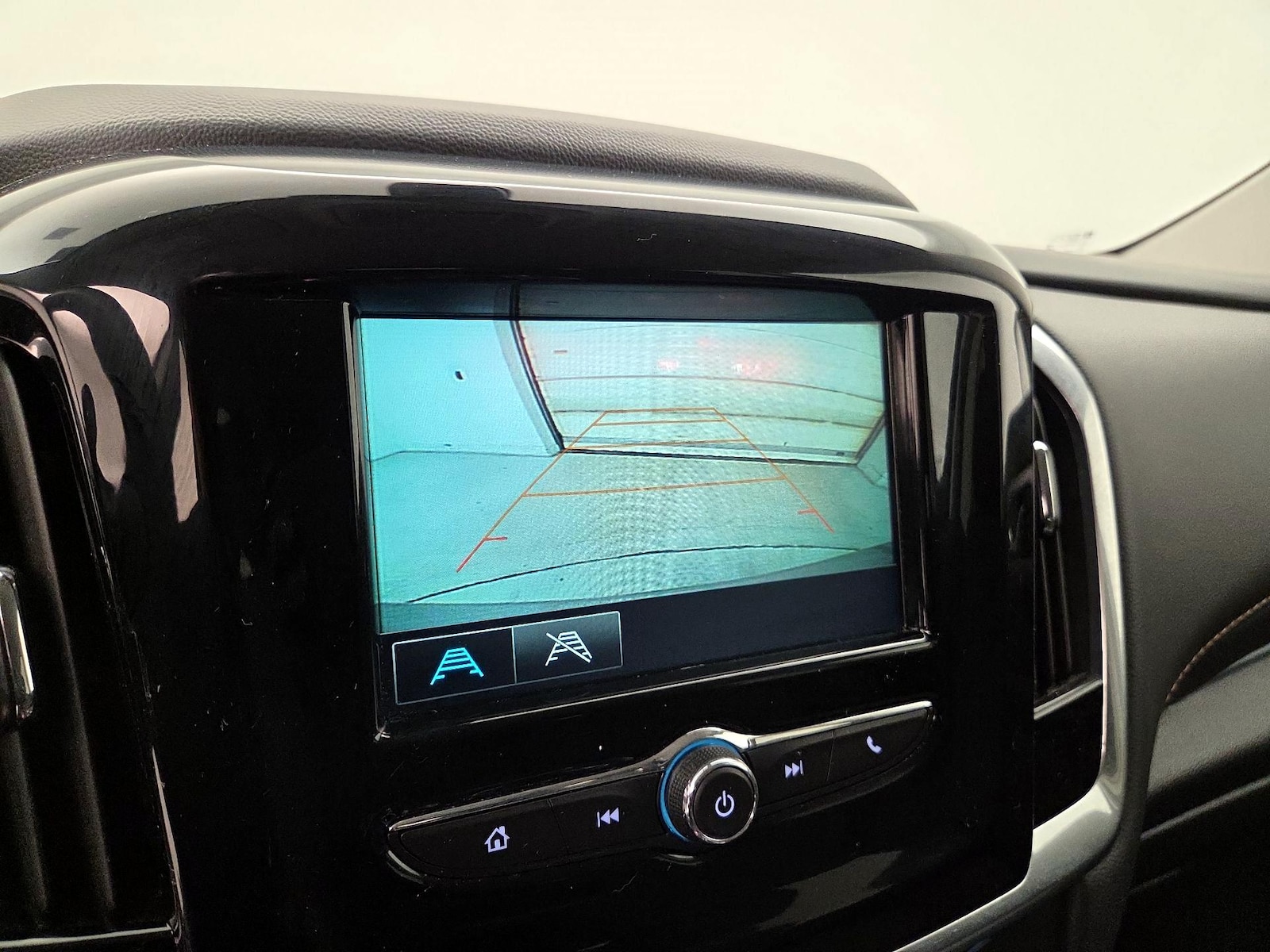 2019 Chevrolet Traverse LS - Photo 15