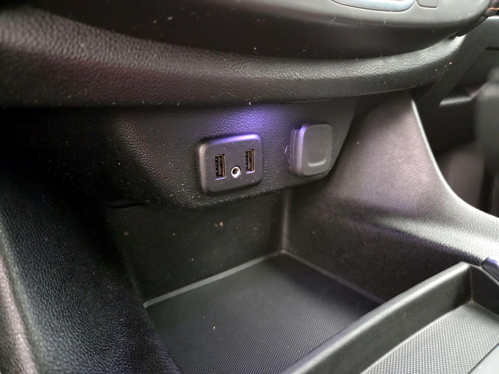 2019 Chevrolet Traverse LS - Photo 19