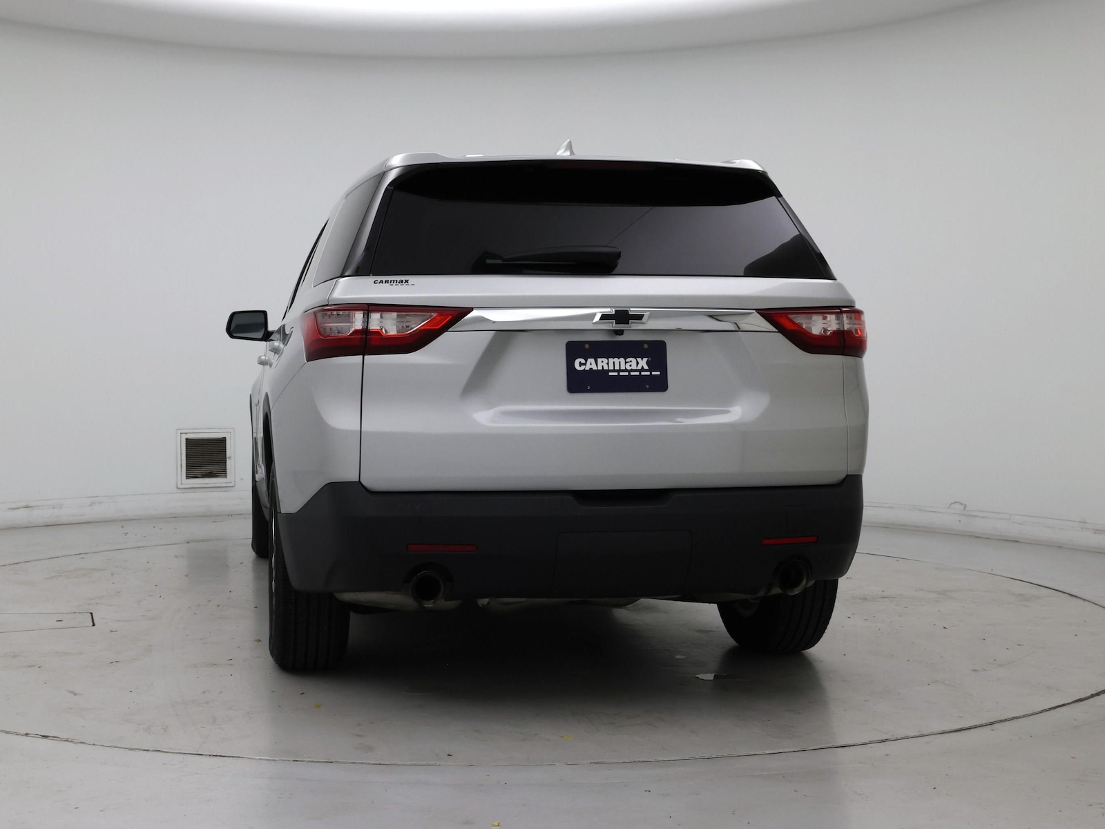 2019 Chevrolet Traverse LS - Photo 7