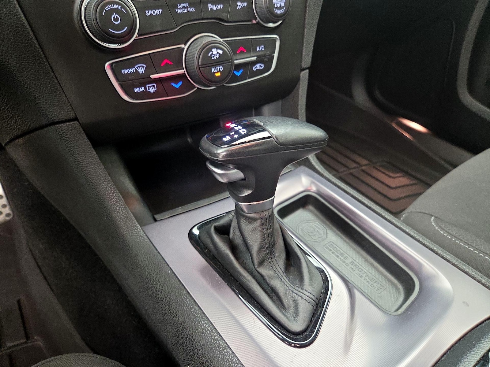 2021 Dodge Charger GT - Photo 18