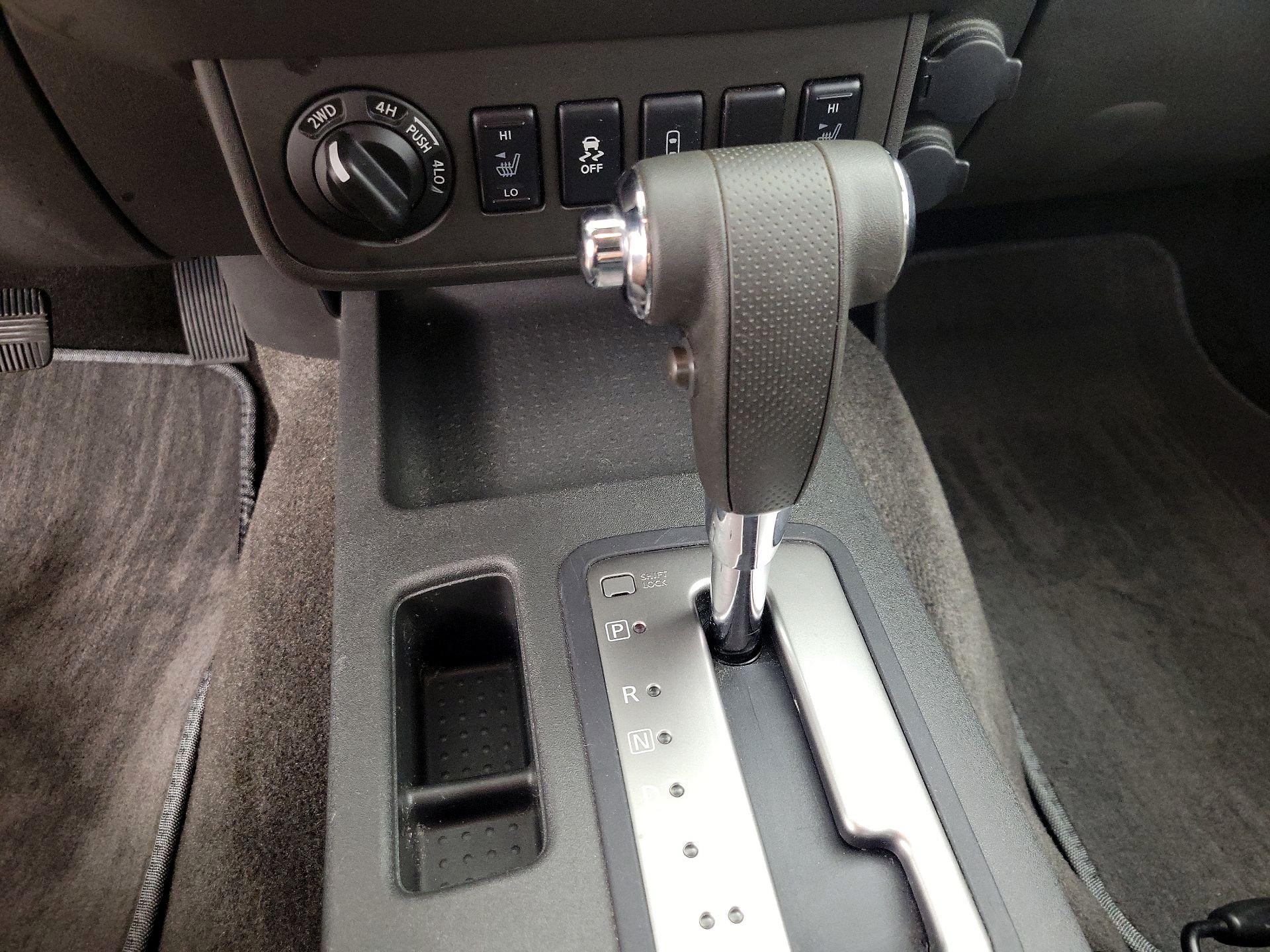 Thumbnail: 2015 Nissan Frontier - 17