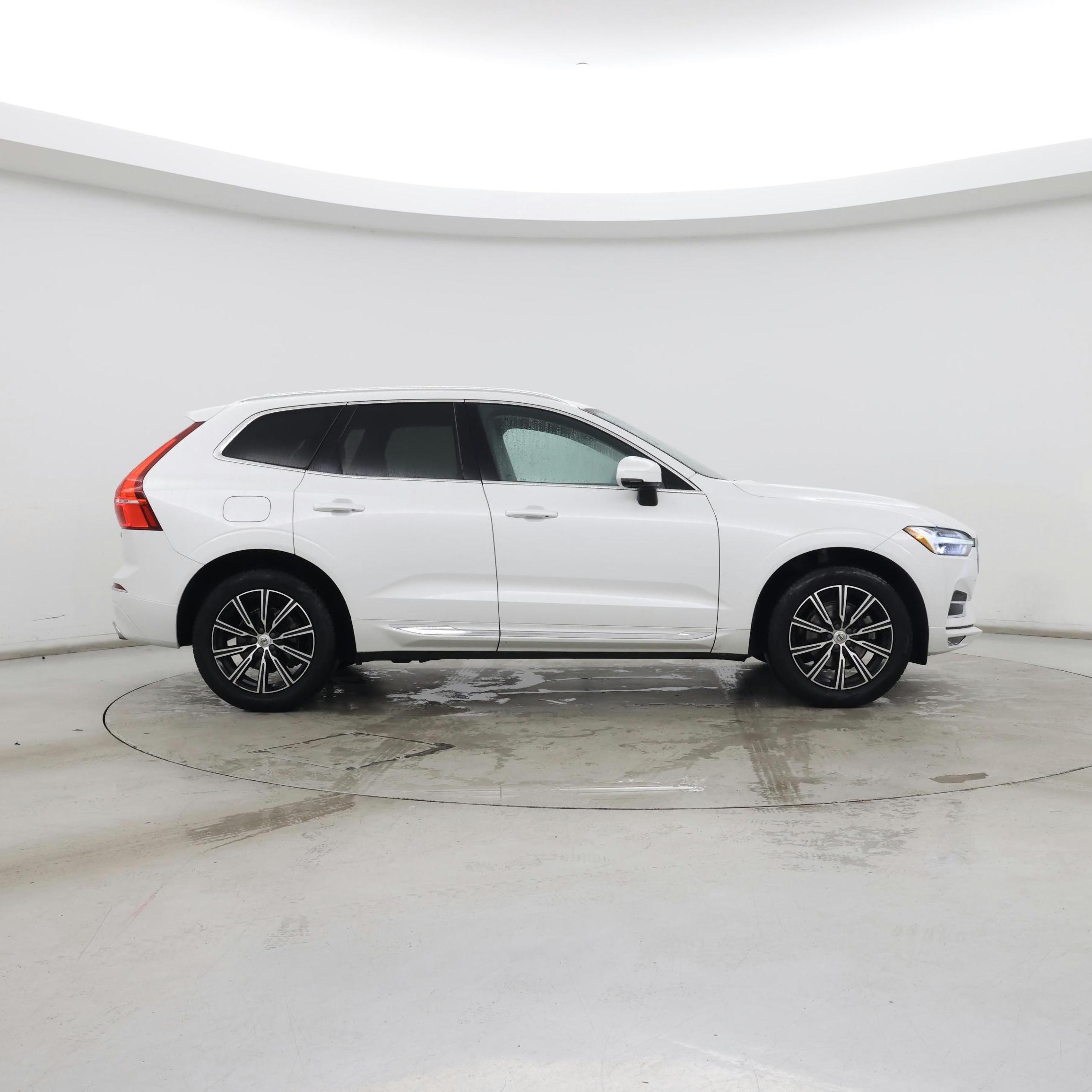 Thumbnail: 2018 Volvo XC60 - 7