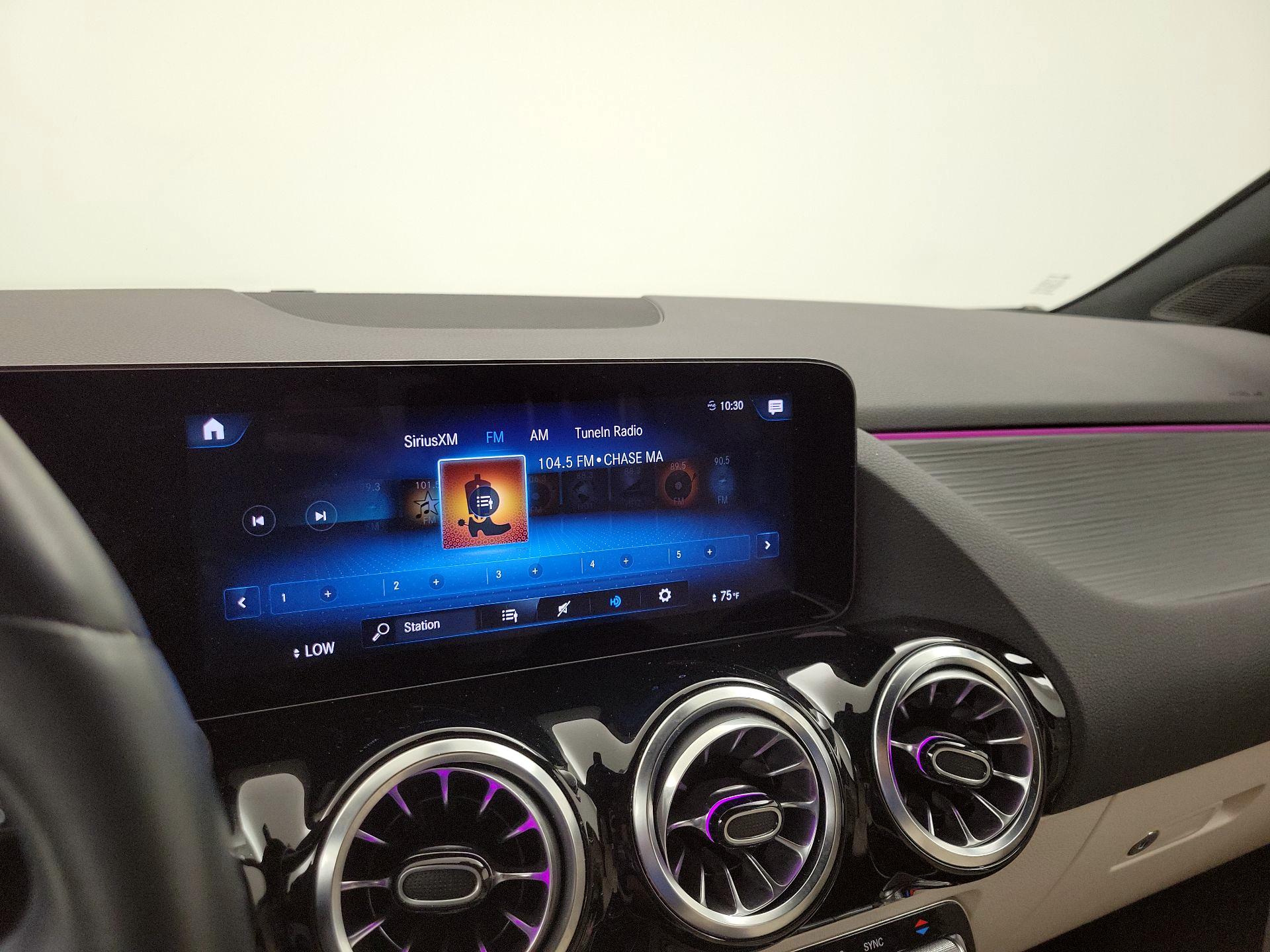 Thumbnail: 2023 Mercedes-Benz GLA - 15