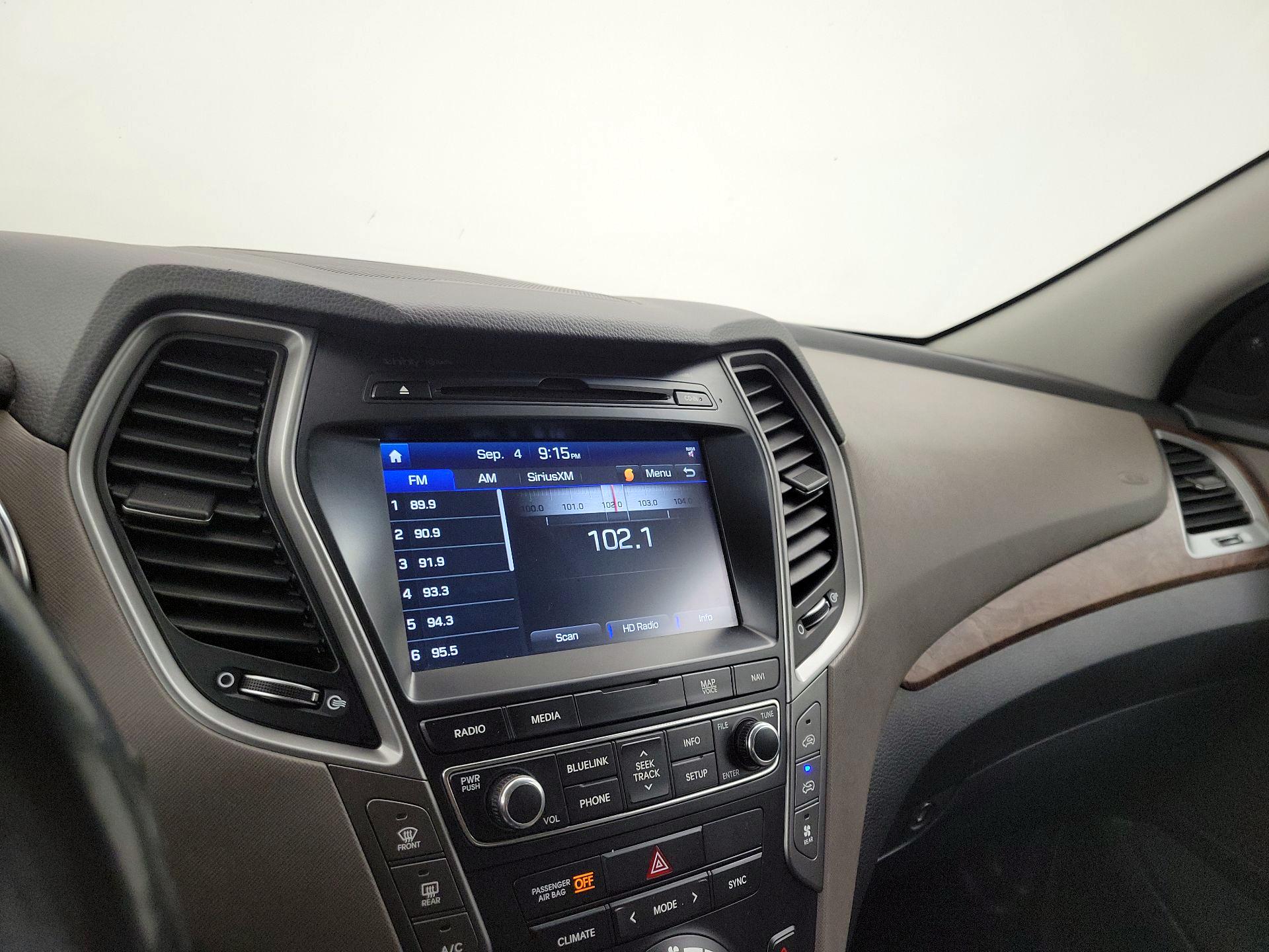 Thumbnail: 2017 Hyundai Santa Fe - 16
