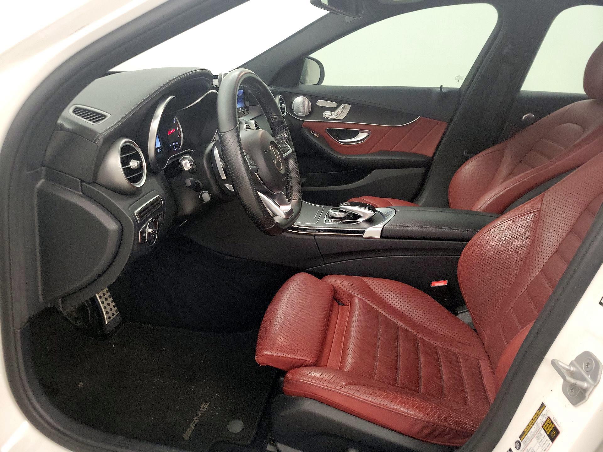 Thumbnail: 2015 Mercedes-Benz C-Class - 11