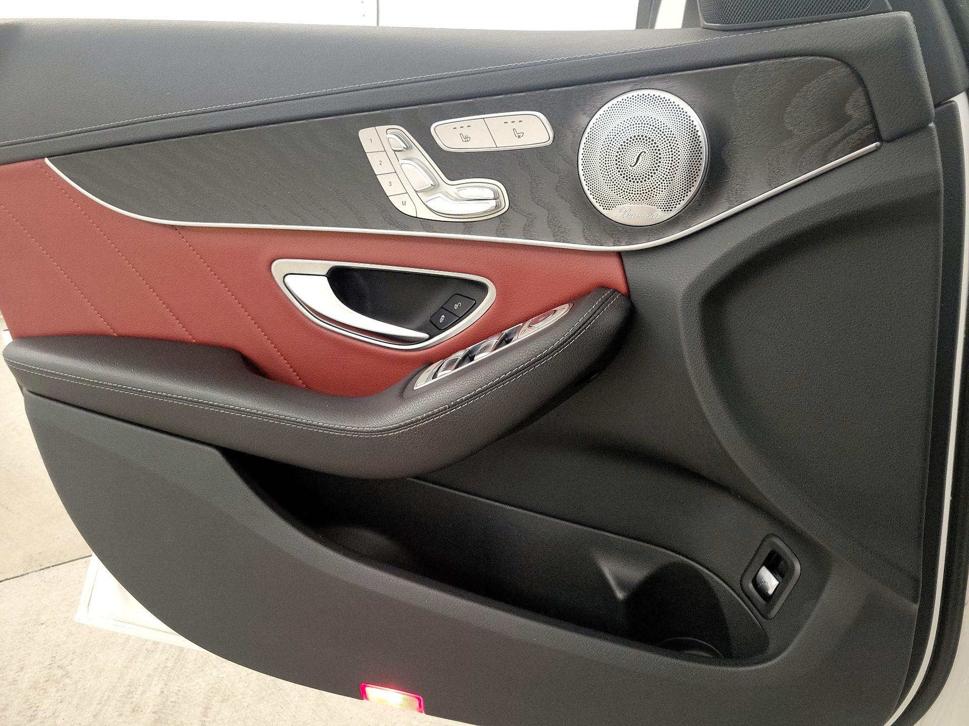 Thumbnail: 2015 Mercedes-Benz C-Class - 12