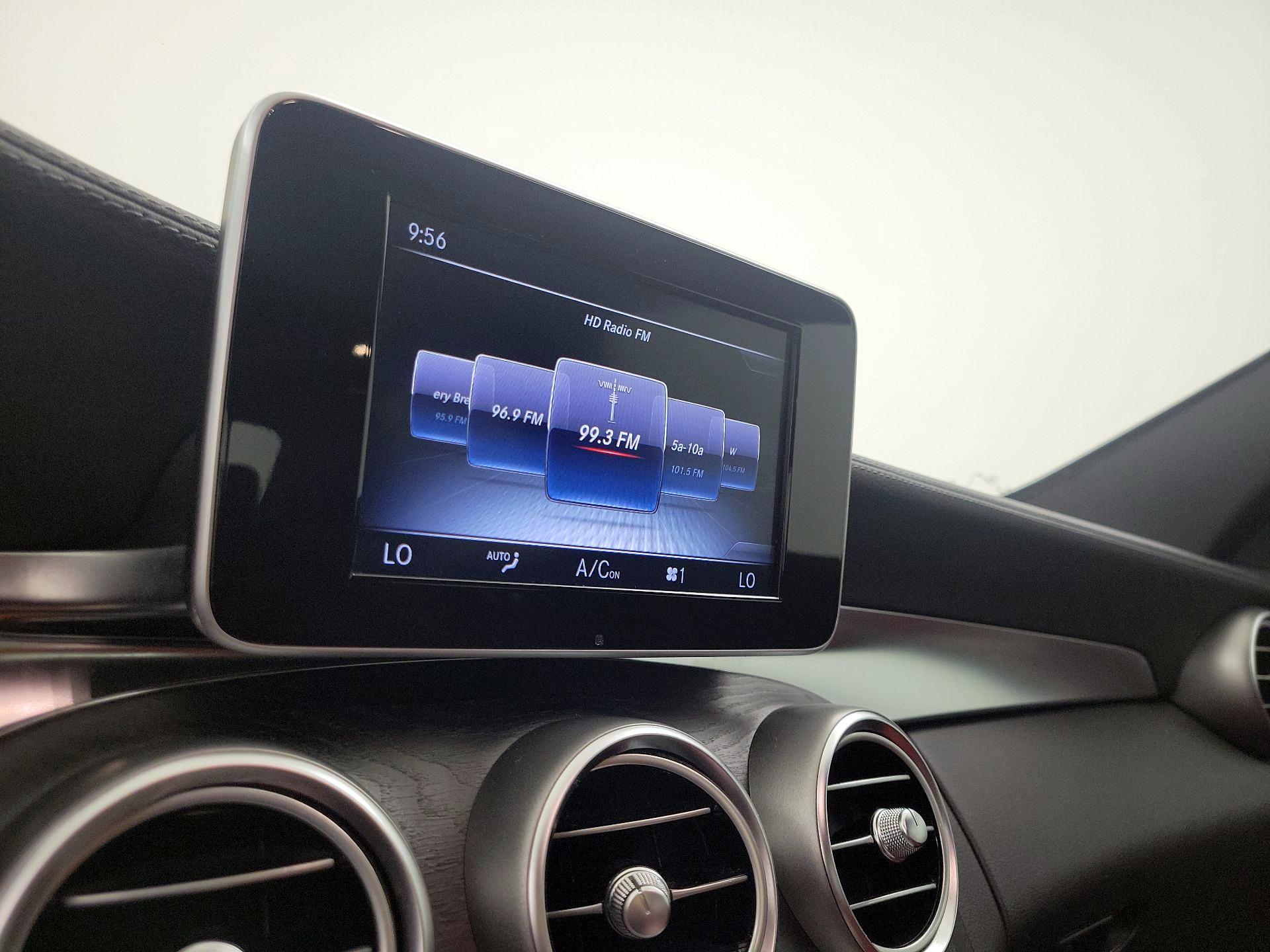 Thumbnail: 2015 Mercedes-Benz C-Class - 15