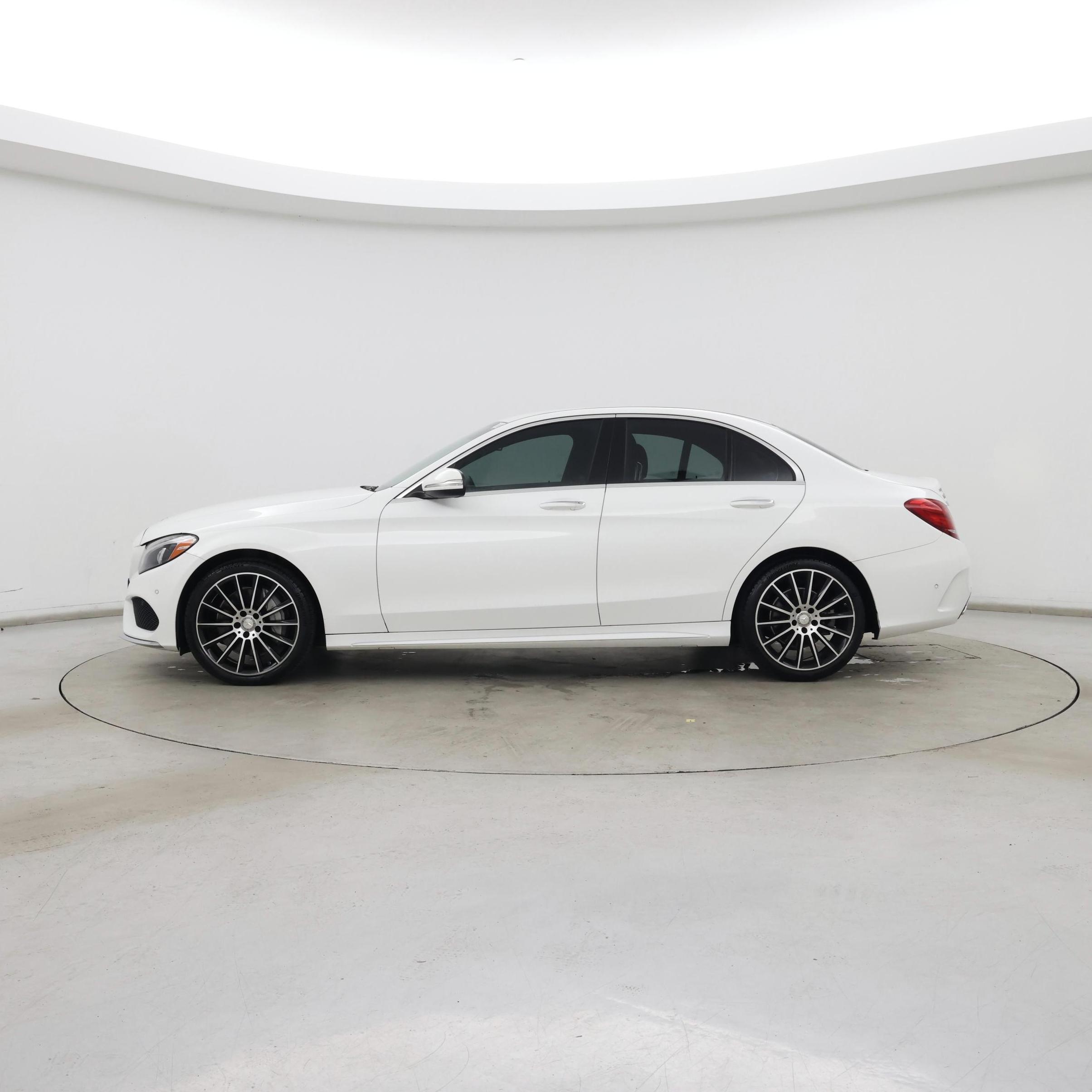 Thumbnail: 2015 Mercedes-Benz C-Class - 3
