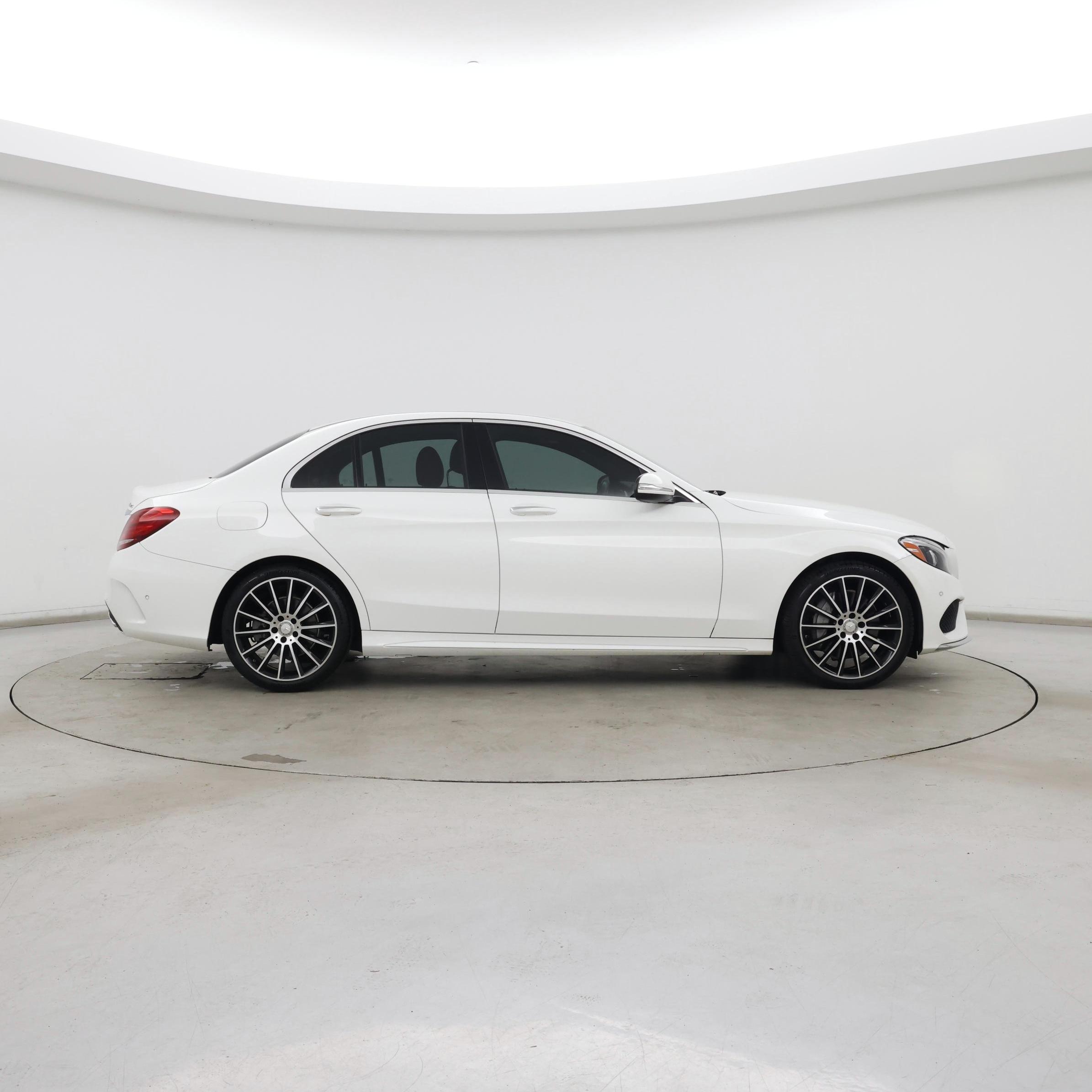 Thumbnail: 2015 Mercedes-Benz C-Class - 7