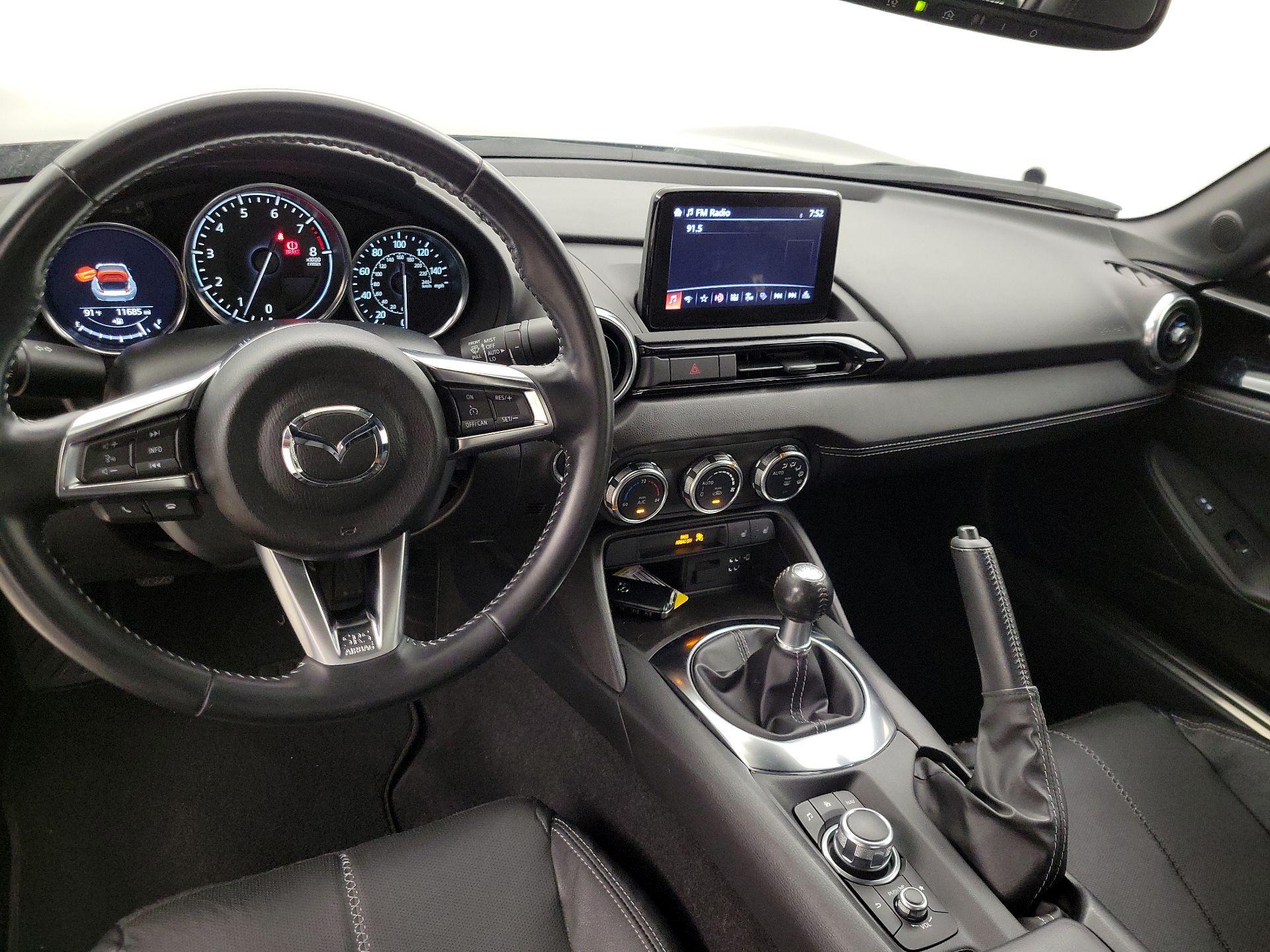 Thumbnail: 2020 Mazda MX-5 Miata - 9