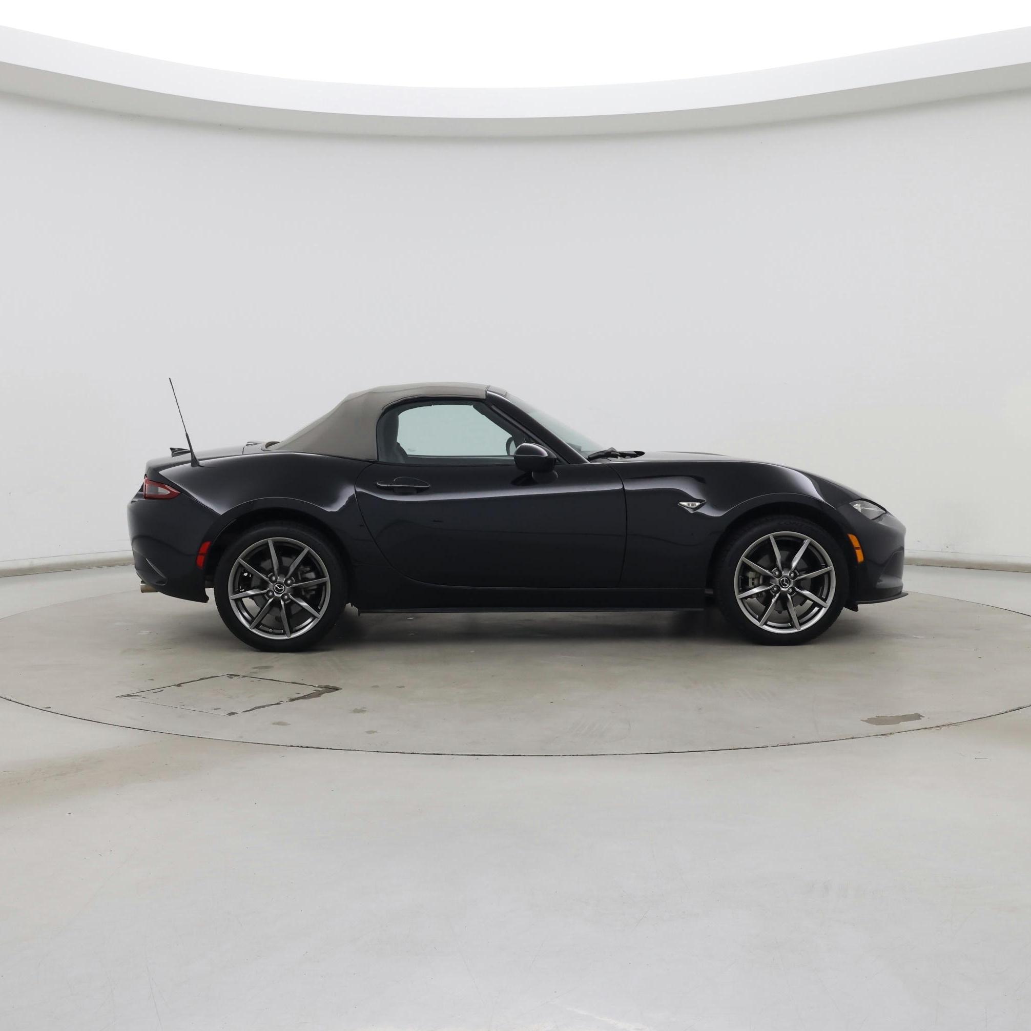Thumbnail: 2020 Mazda MX-5 Miata - 7