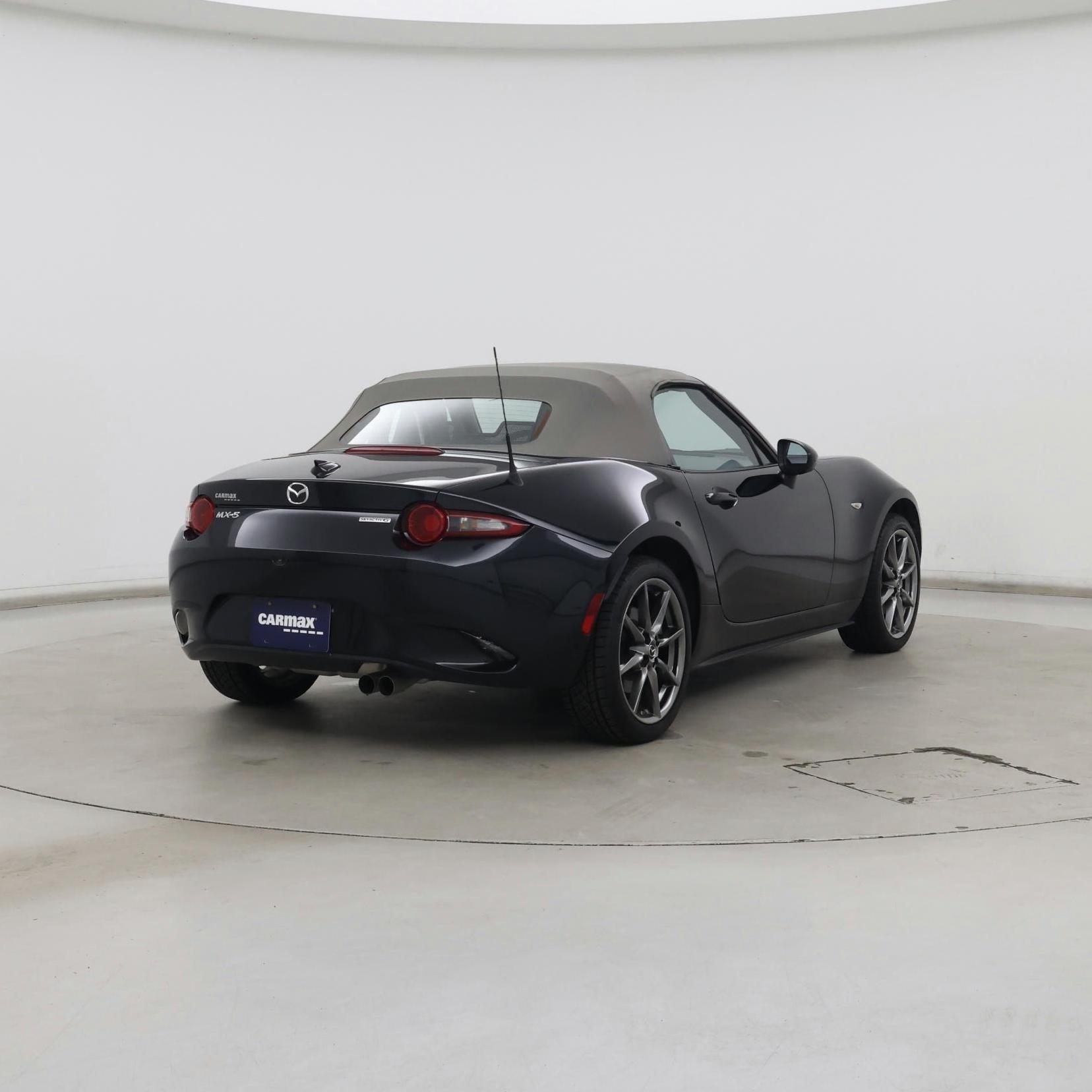 Thumbnail: 2020 Mazda MX-5 Miata - 8