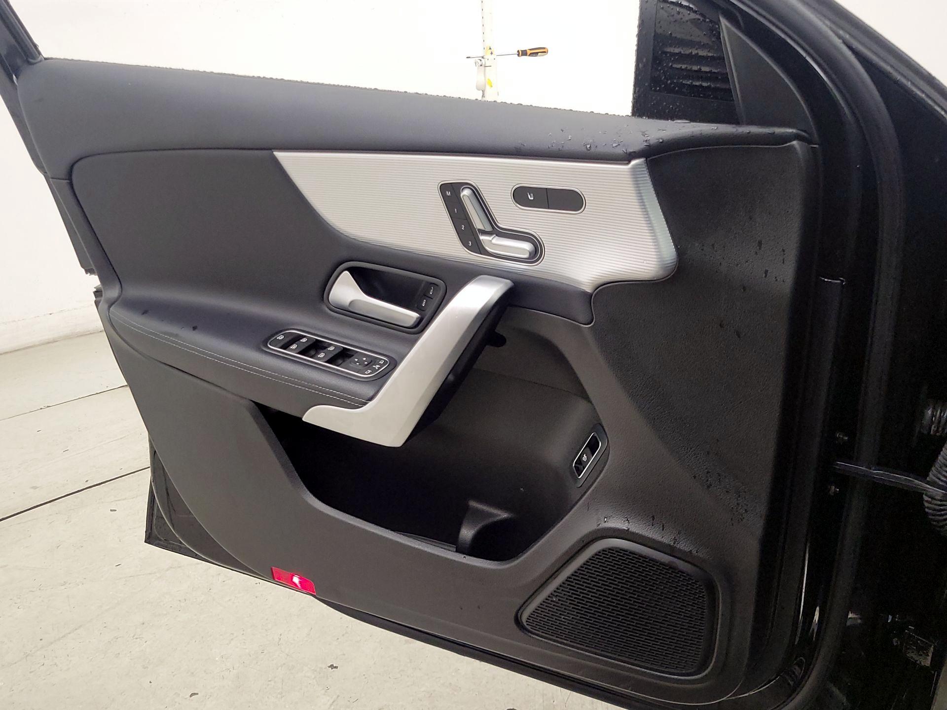 Thumbnail: 2020 Mercedes-Benz A-Class - 12